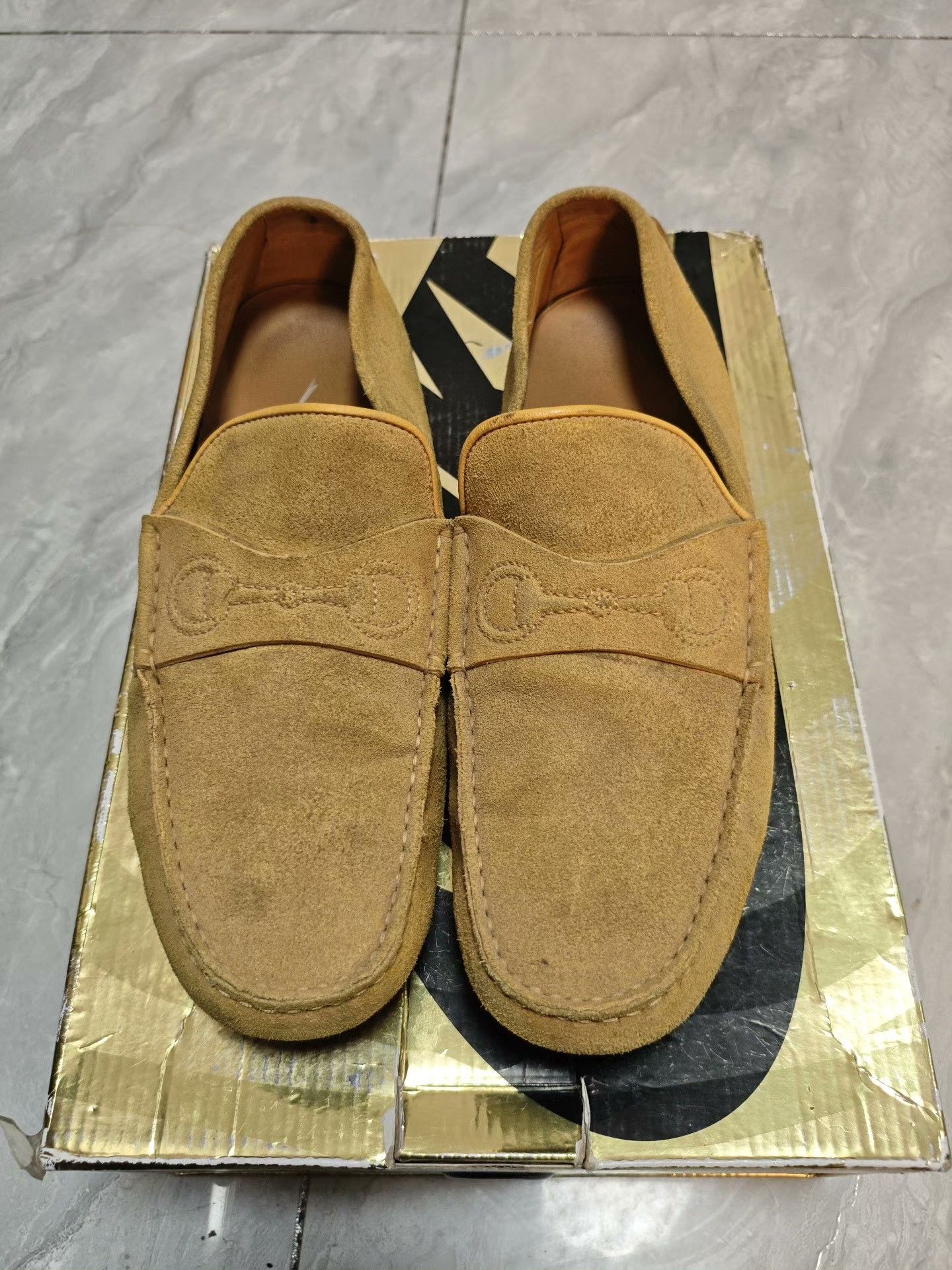 Gucci Gucci Suede Yellow Lowtop Sneakers 8.5 Men Size US 8.5 / EU 41-42 - 2 Thumbnail