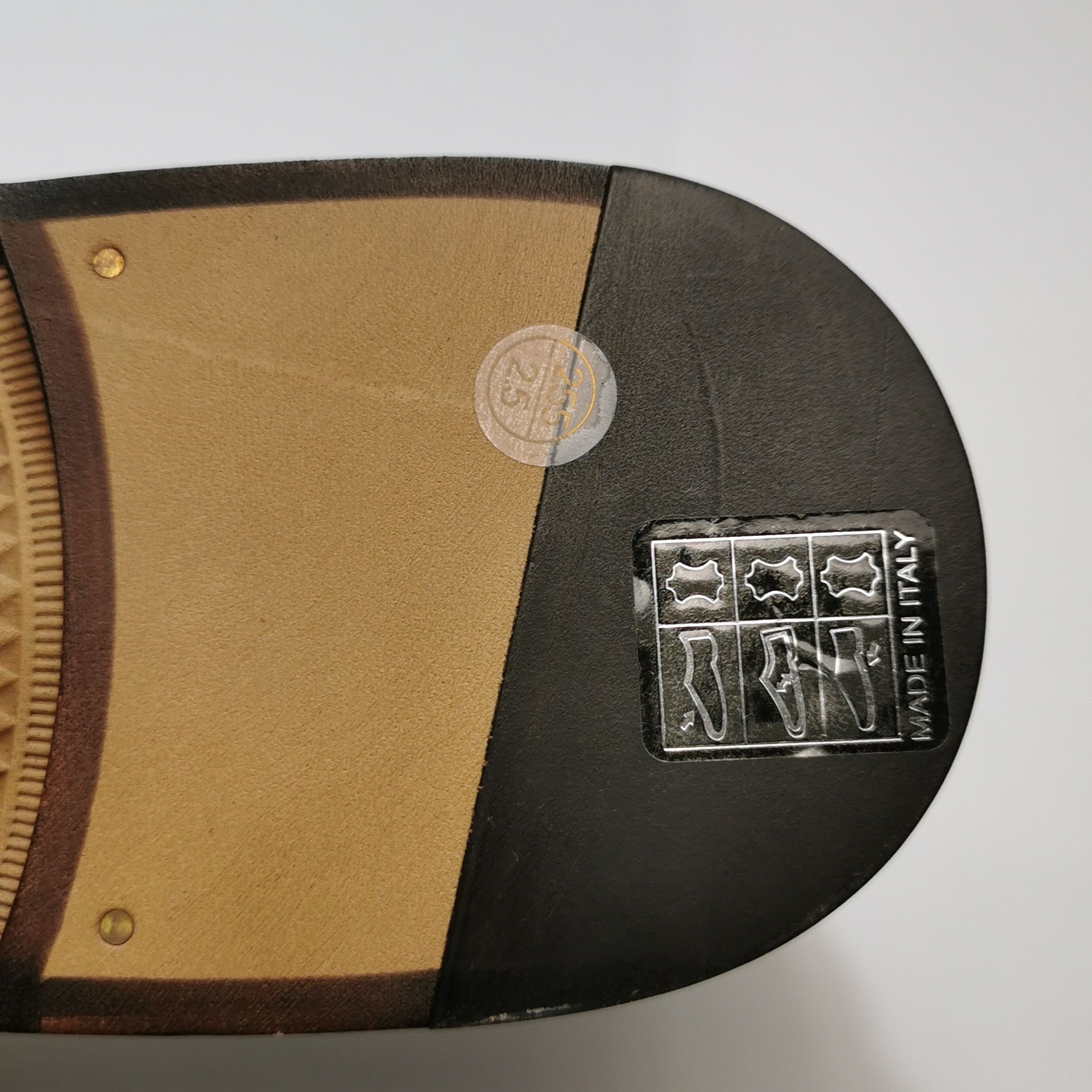 Gucci Gucci Interlocking G Leather Loafers US 9 Size US 9 / EU 42 - 10 Thumbnail