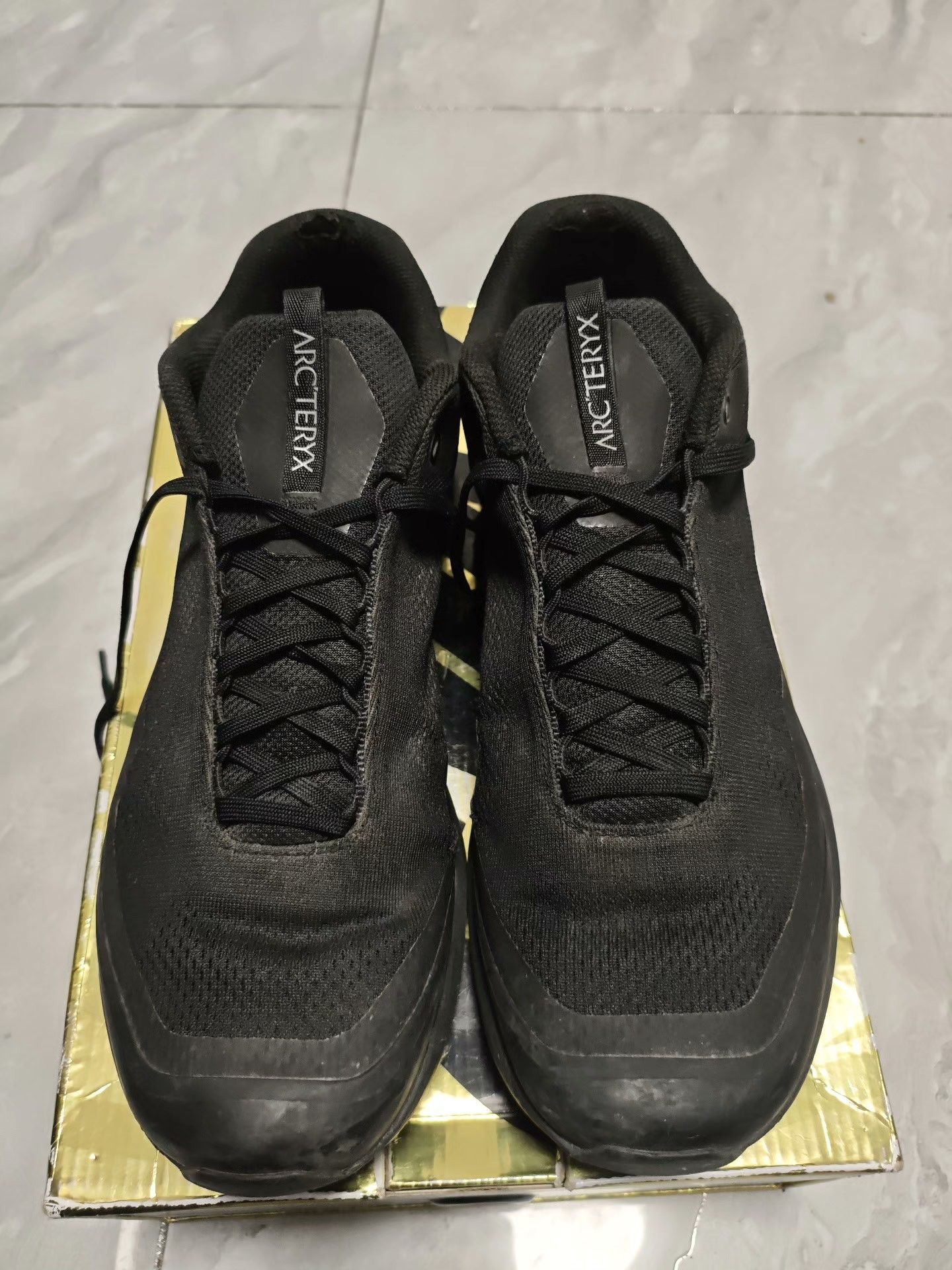 Arc'teryx Arc'teryx Lightweight Black Lowtop Sneakers 10 Men Size US 10 / EU 43 - 2 Thumbnail