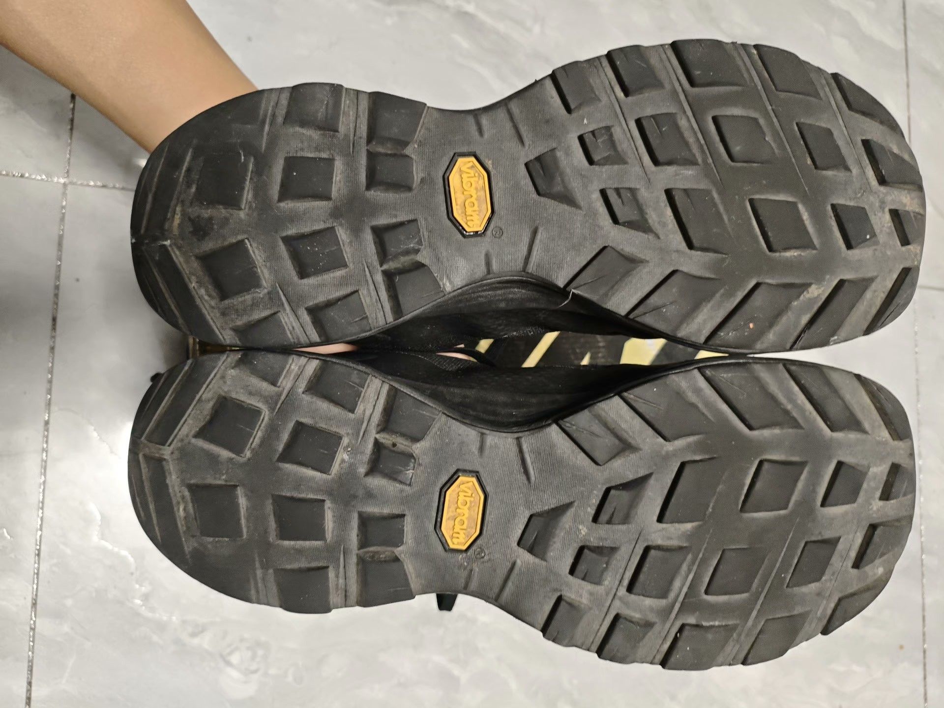 Arc'teryx Arc'teryx Lightweight Black Lowtop Sneakers 10 Men Size US 10 / EU 43 - 5 Thumbnail
