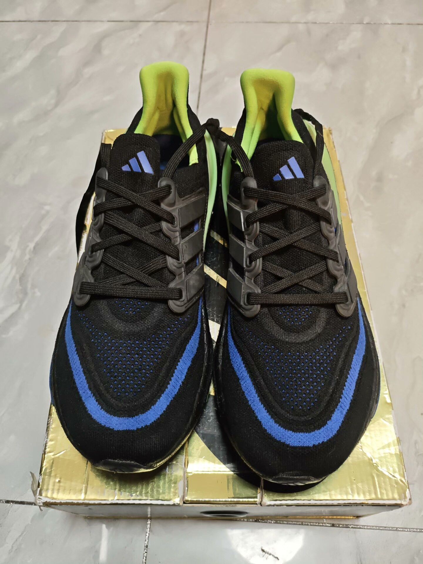 Adidas Adidas Running Green Lowtop Sneakers 10 Men Size US 10 / EU 43 - 2 Thumbnail