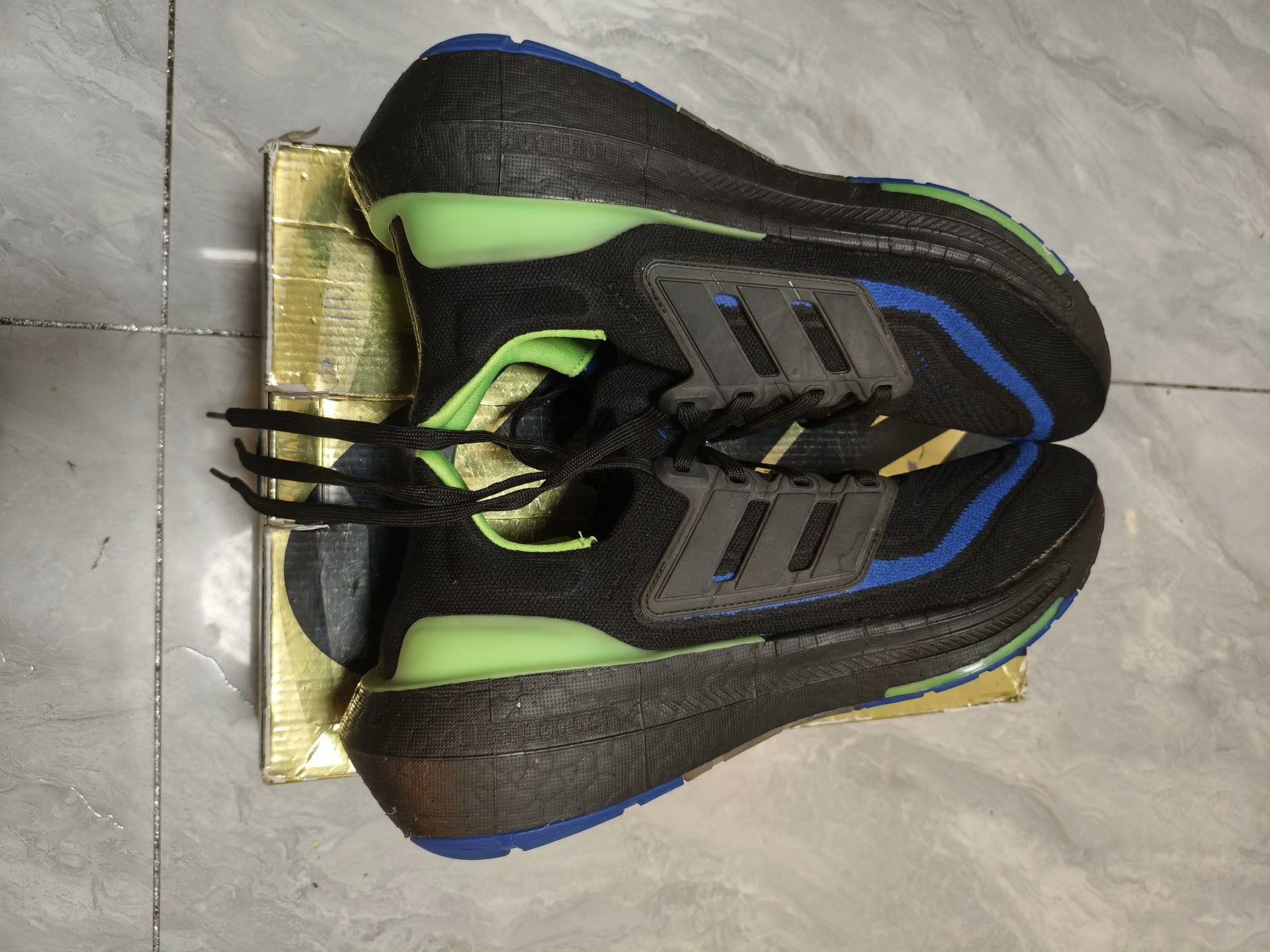 Adidas Adidas Running Green Lowtop Sneakers 10 Men Size US 10 / EU 43 - 4 Thumbnail