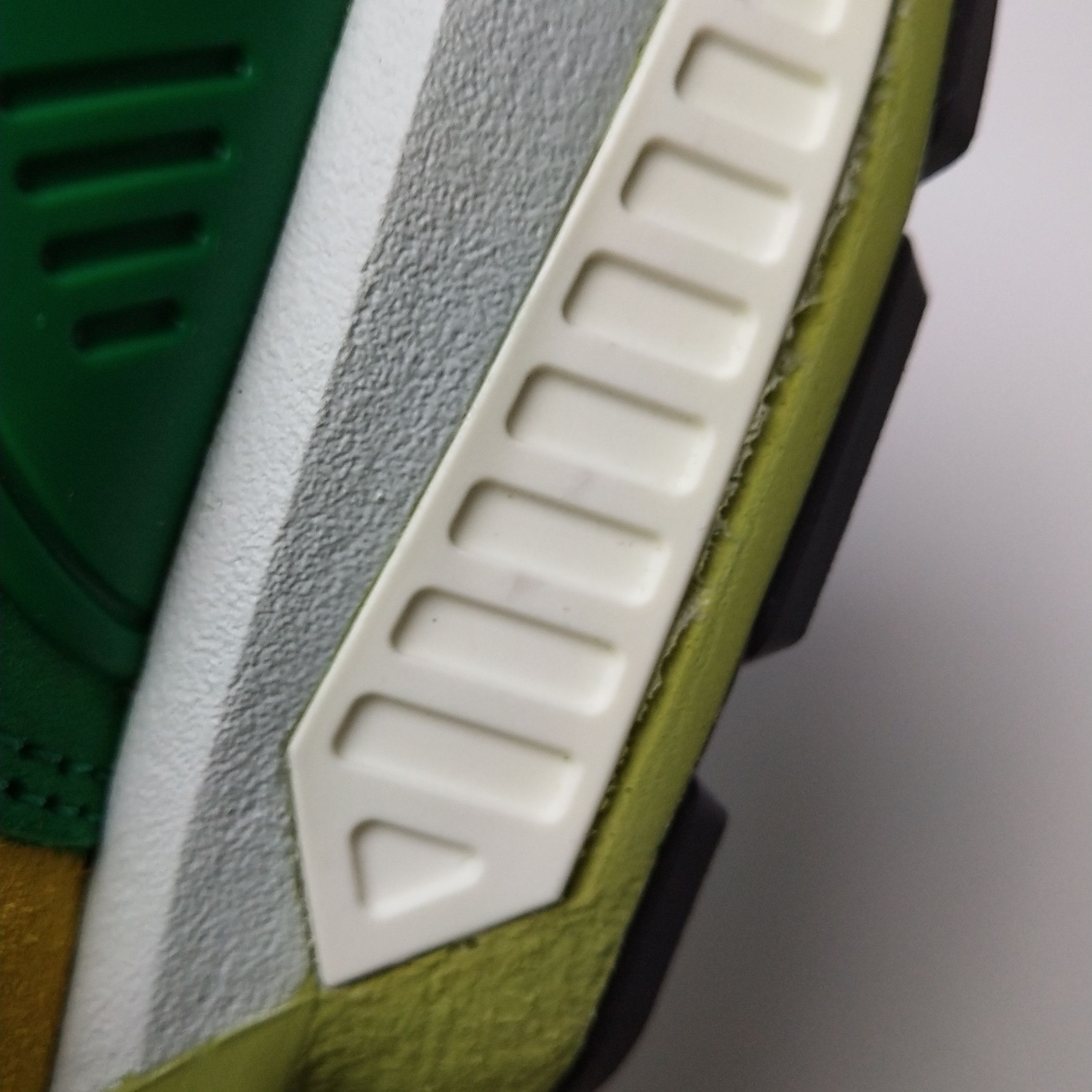 Gucci Gucci x Adidas Green ZX8000 Sneakers EU 39.5 Size US 6 / EU 39 - 9 Thumbnail
