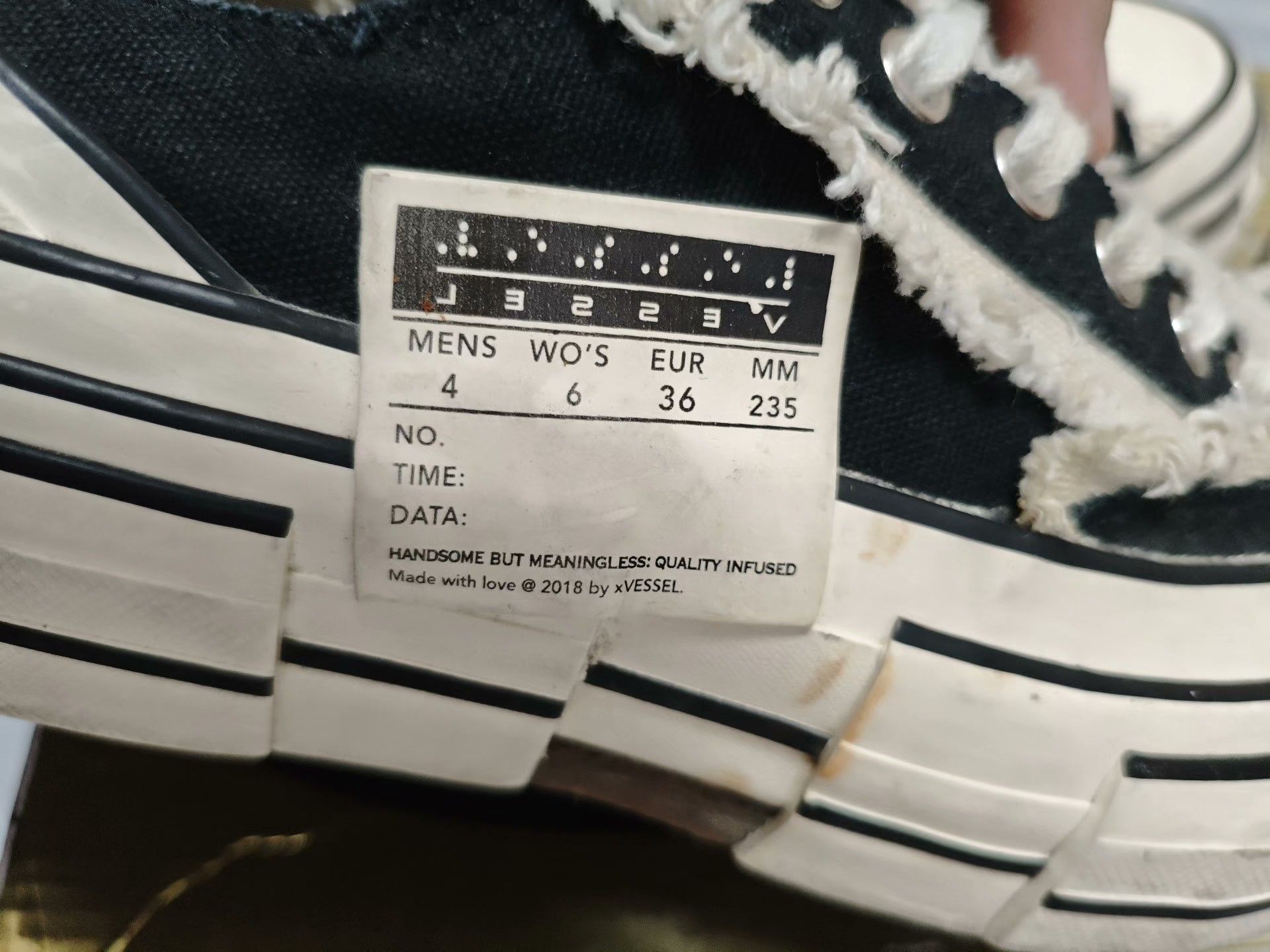 Yohji Yamamoto Yohji Yamamoto Black Lowtop Sneakers us_6 Women Size US 6 / IT 36 - 7 Thumbnail