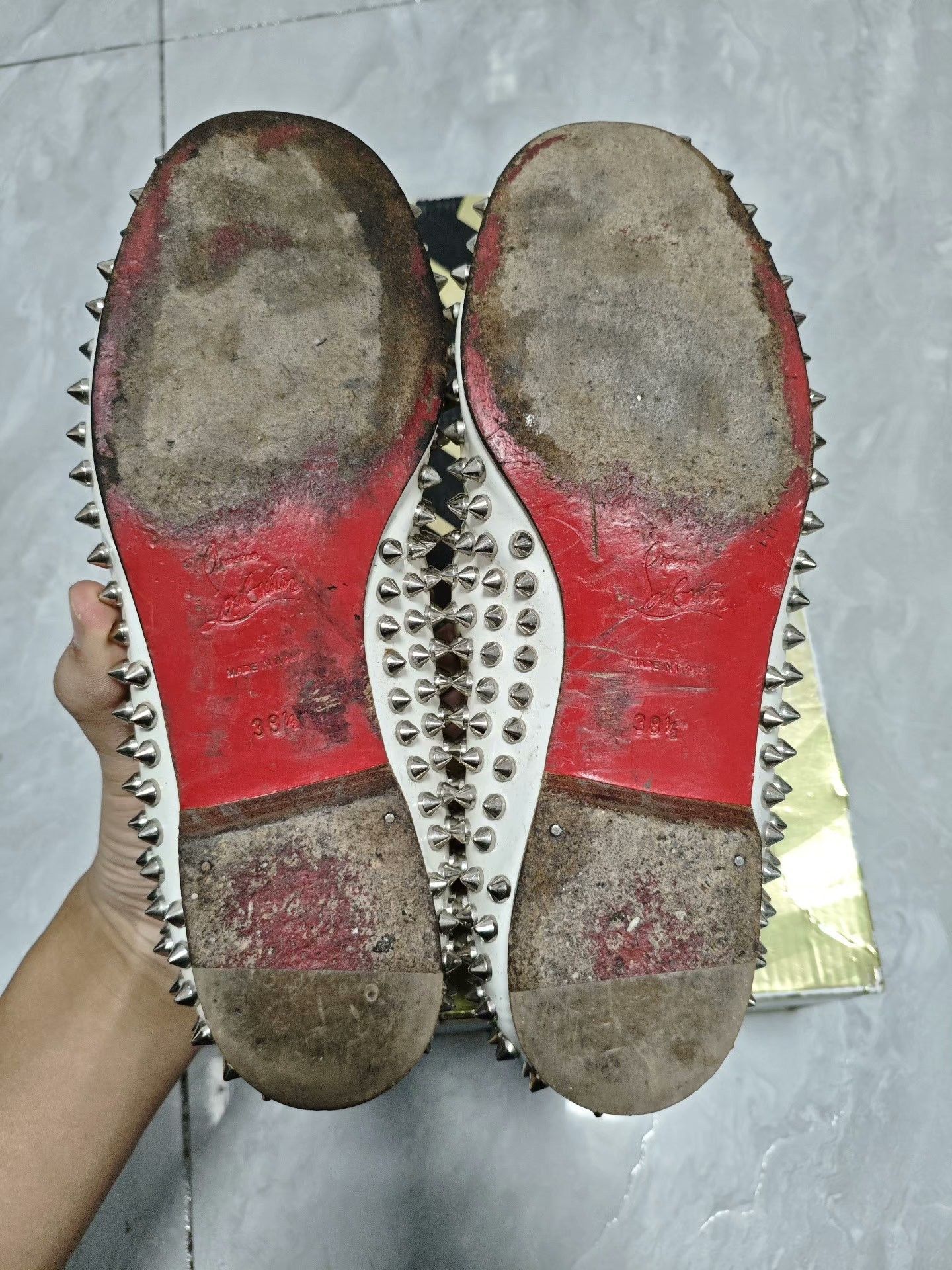Christian Louboutin Christian Louboutin Casual White Lowtop Sneakers Women Size US 8.5 / IT 38.5 - 5 Thumbnail