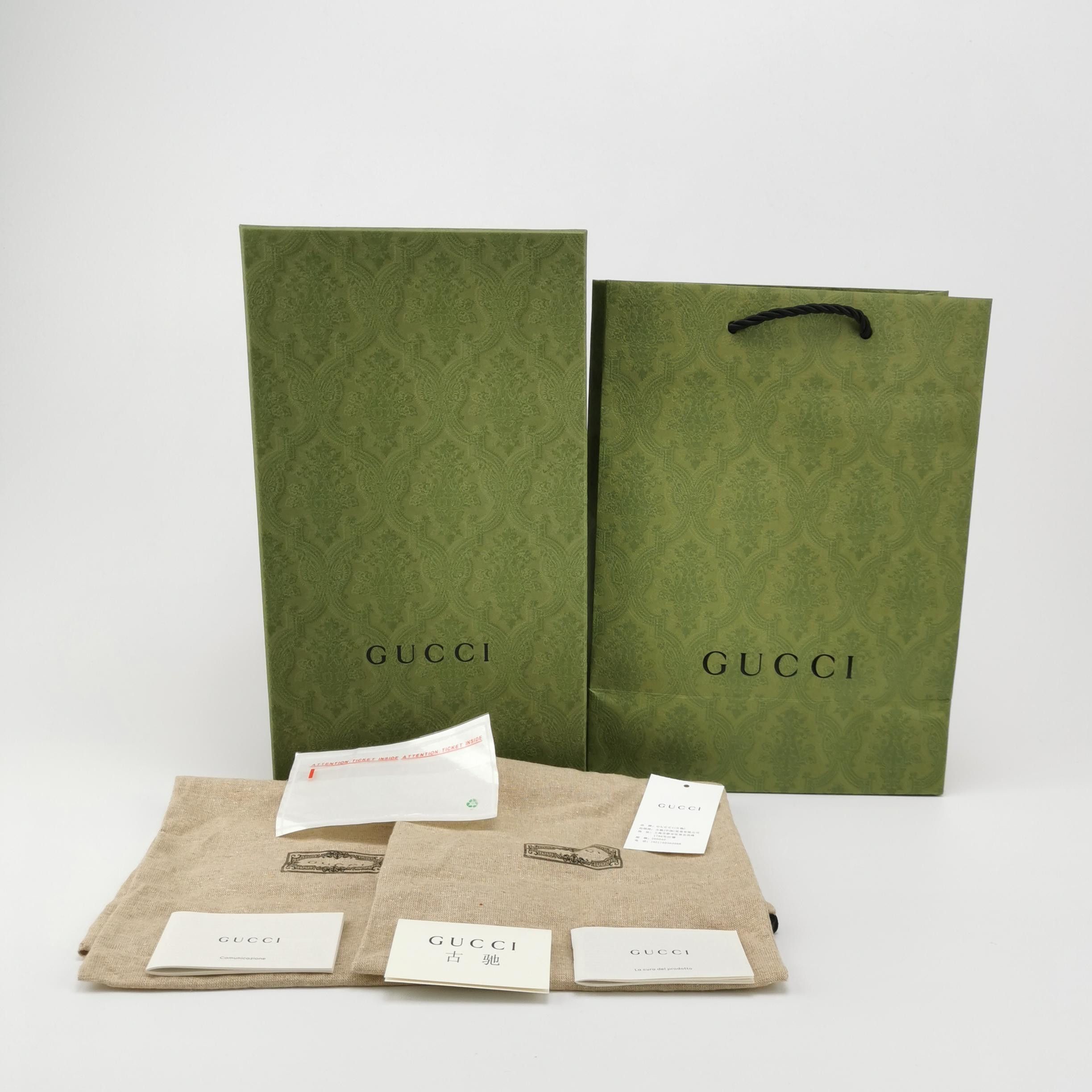 Gucci Gucci Interlocking G Patent Leather Loafers 40 Size US 7 / EU 40 - 7 Thumbnail
