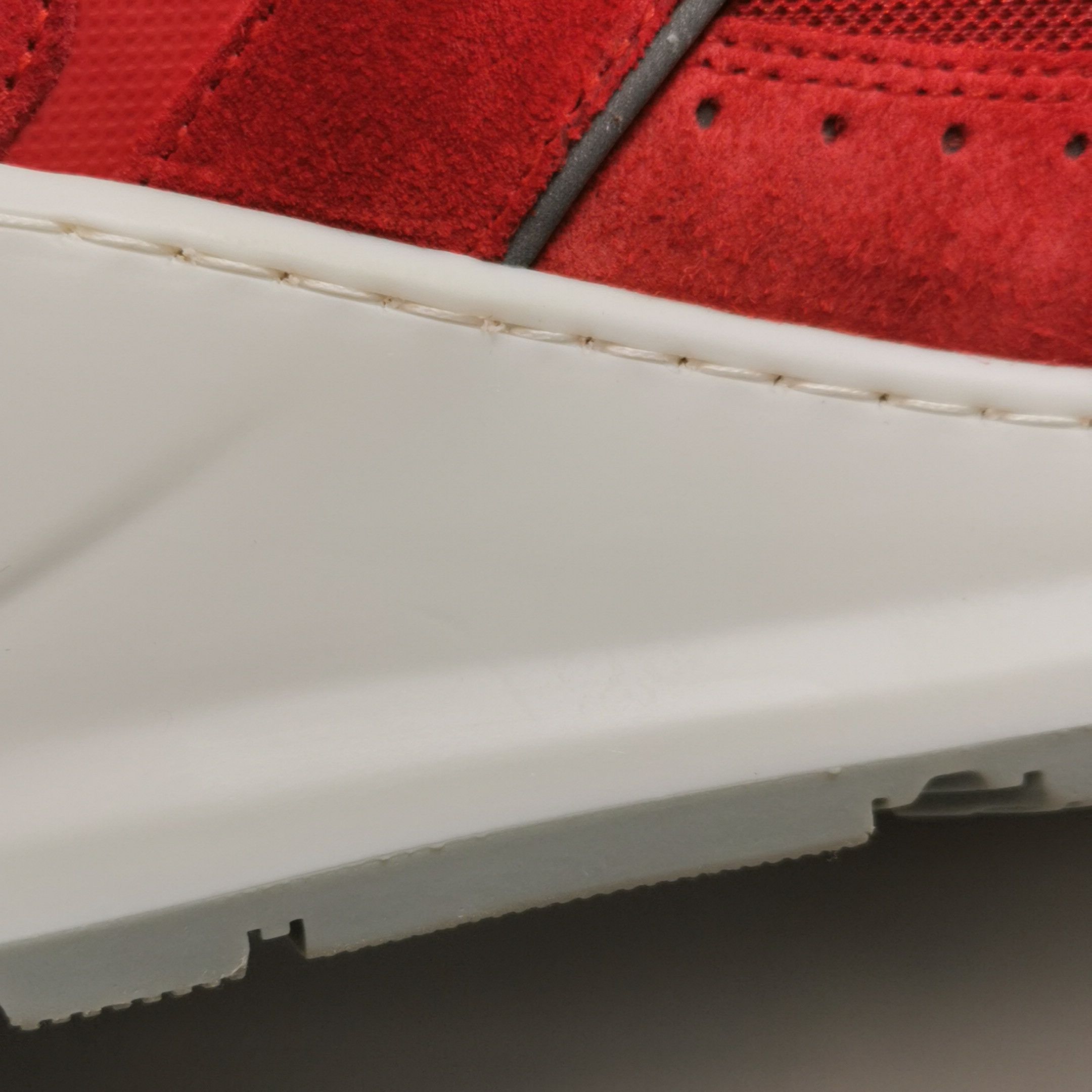 Burberry Burberry Red Suede Panel Sneakers 39 Size US 6 / EU 39 - 9 Thumbnail