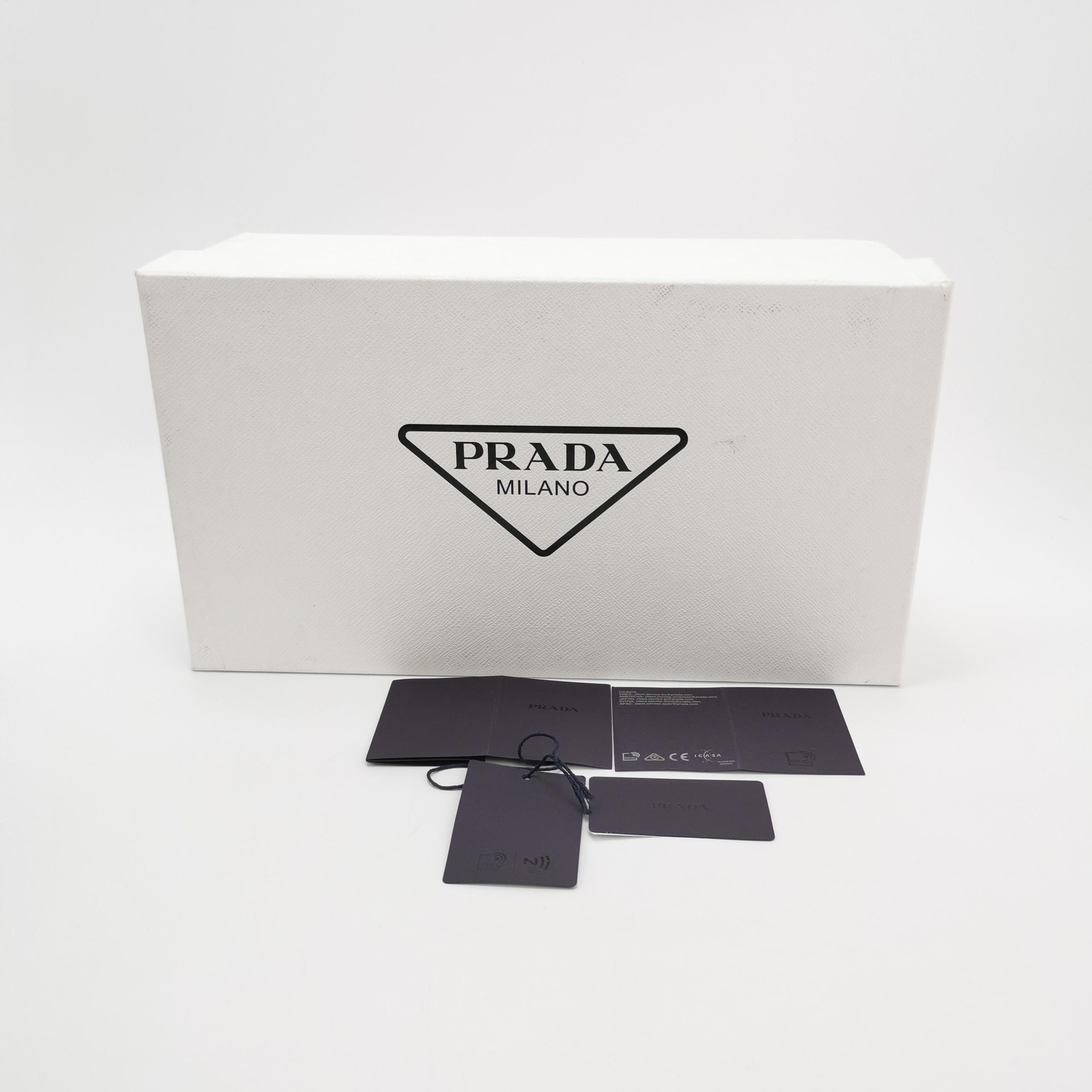 Prada Prada Triangle Logo Slides EU 39 Size US 6 / EU 39 - 7 Thumbnail