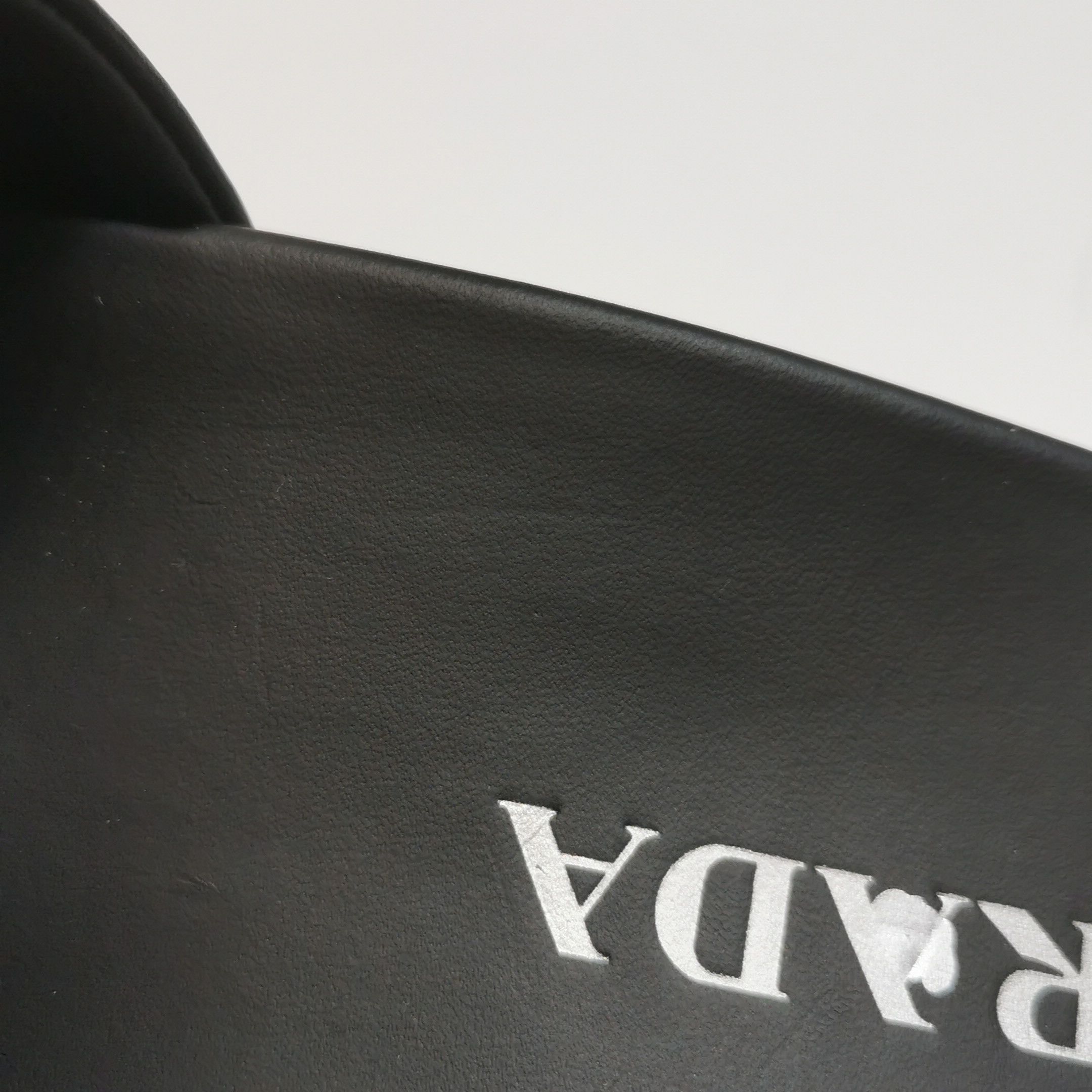 Prada Prada Triangle Logo Leather Slides Size 40 Size US 7 / EU 40 - 12 Thumbnail