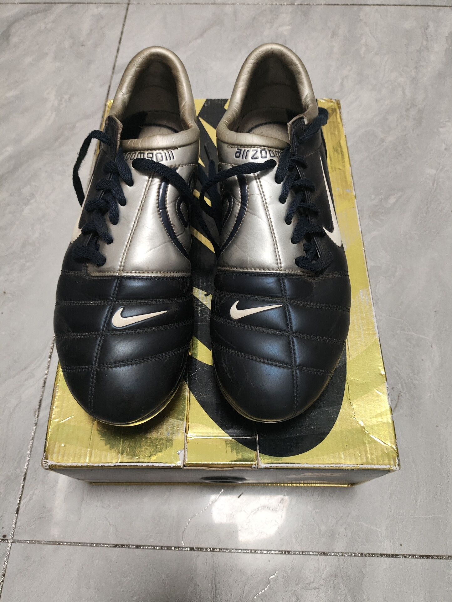 Nike Nike Retro Lowtop Sneakers 9.5 Men Size US 9.5 / EU 42-43 - 2 Thumbnail