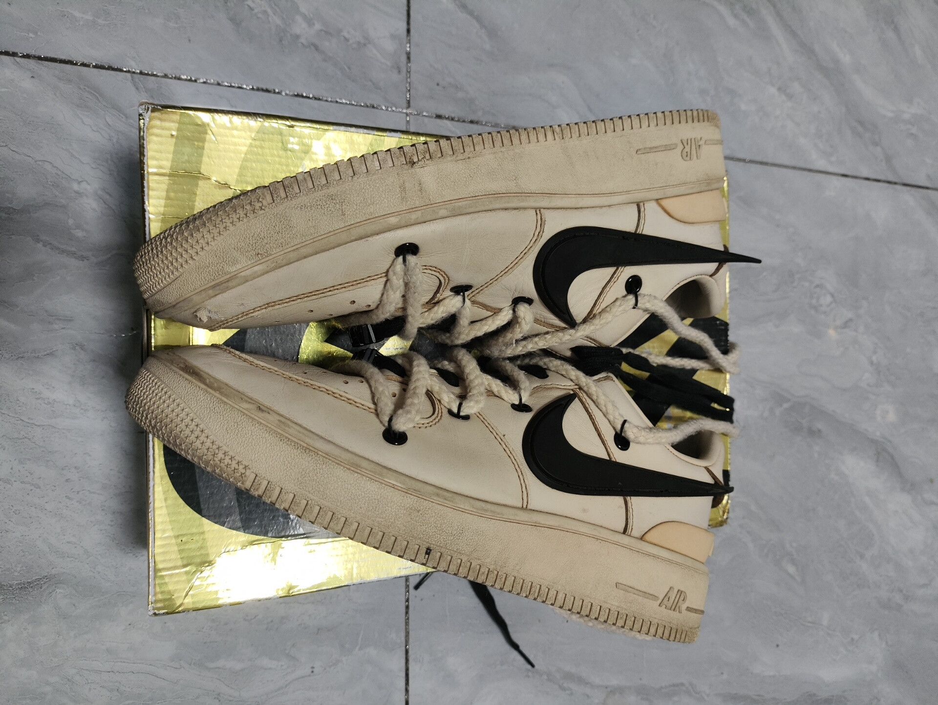 Nike Nike Brown Lowtop Sneakers 11.5 Men Size US 11.5 / EU 44-45 - 3 Thumbnail