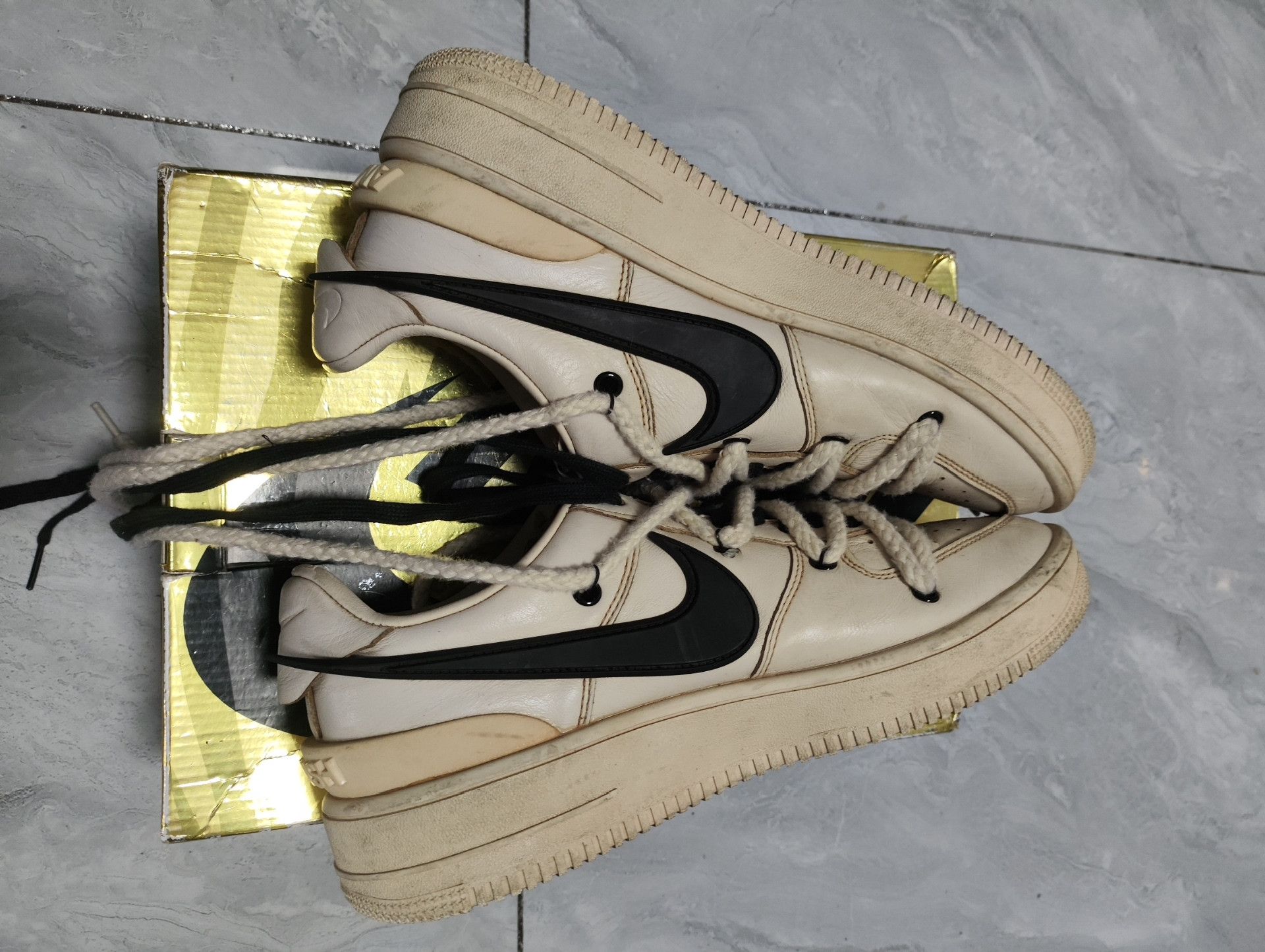 Nike Nike Brown Lowtop Sneakers 11.5 Men Size US 11.5 / EU 44-45 - 4 Thumbnail