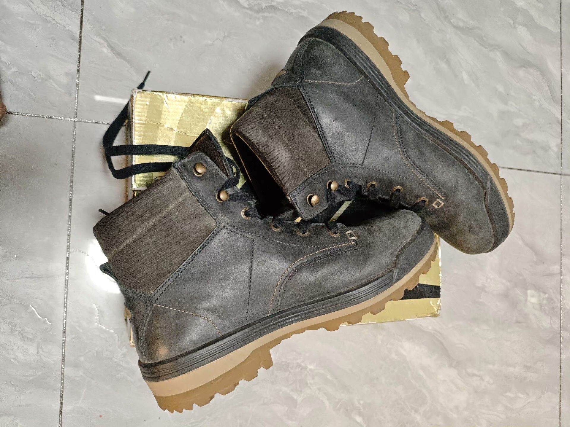LOWA LOWA Hiking Lowtop Sneakers 10.5 Men Size US 10.5 / EU 43-44 - 4 Thumbnail