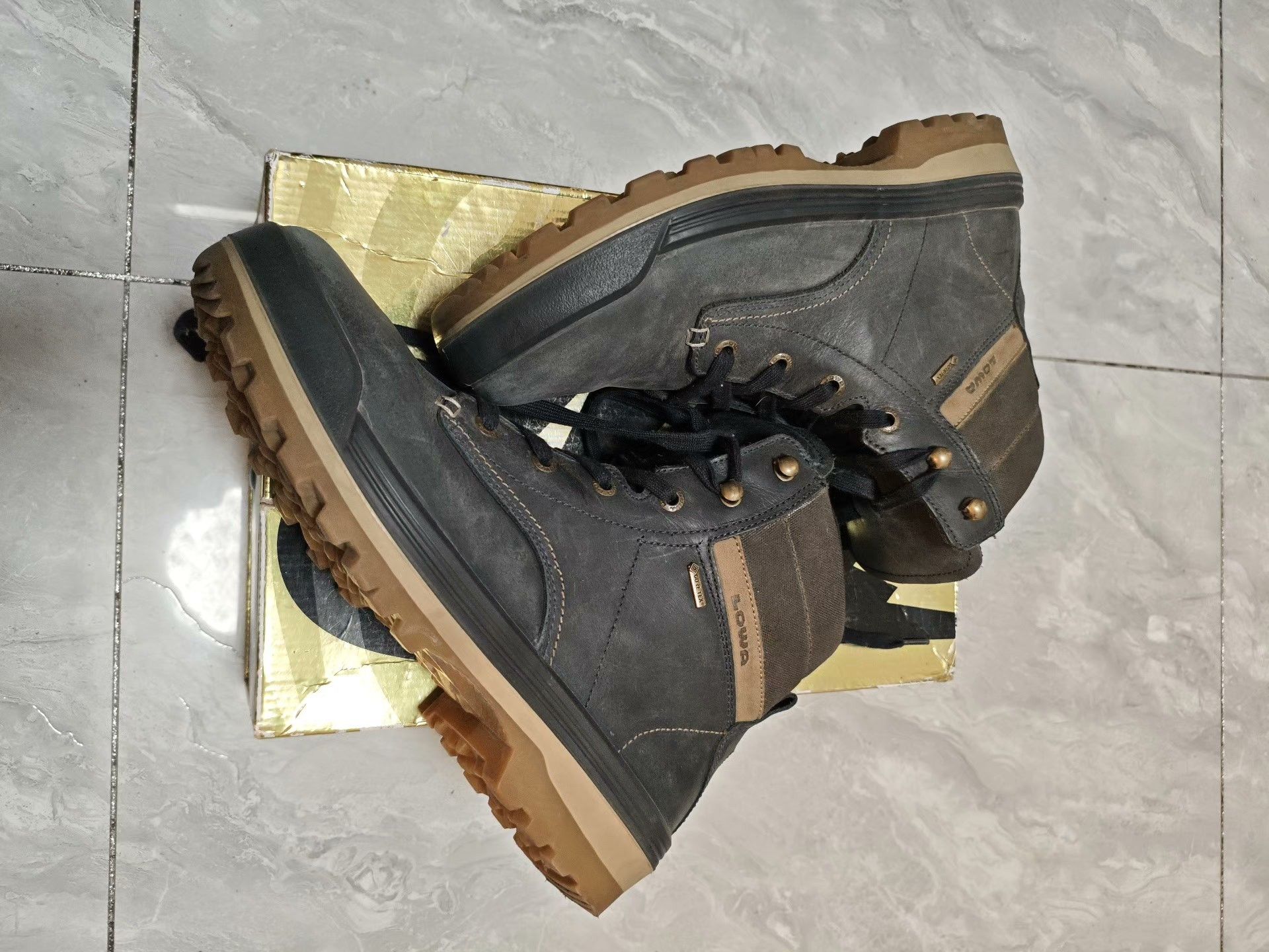 LOWA LOWA Hiking Lowtop Sneakers 10.5 Men Size US 10.5 / EU 43-44 - 3 Thumbnail