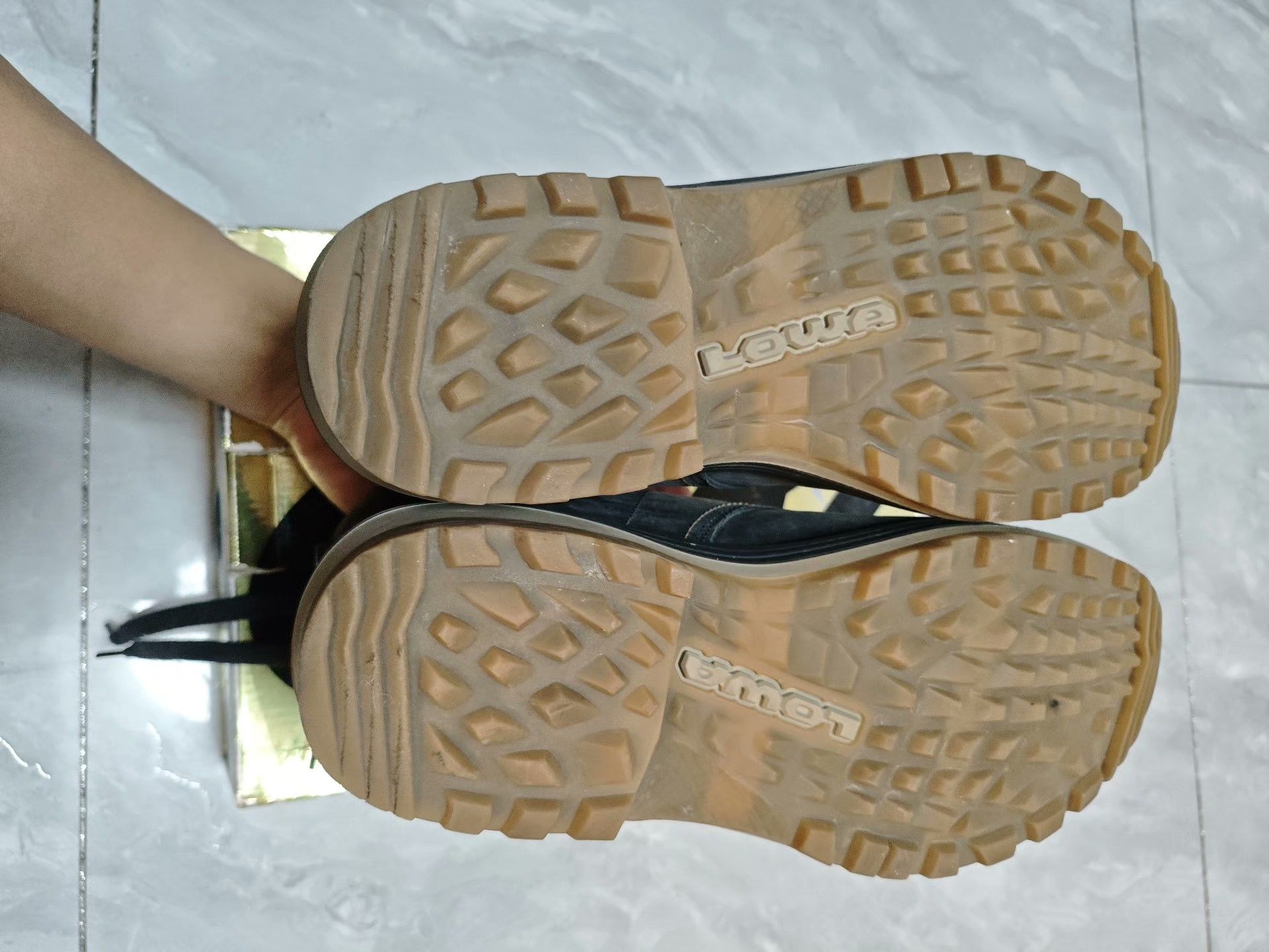 LOWA LOWA Hiking Lowtop Sneakers 10.5 Men Size US 10.5 / EU 43-44 - 6 Thumbnail