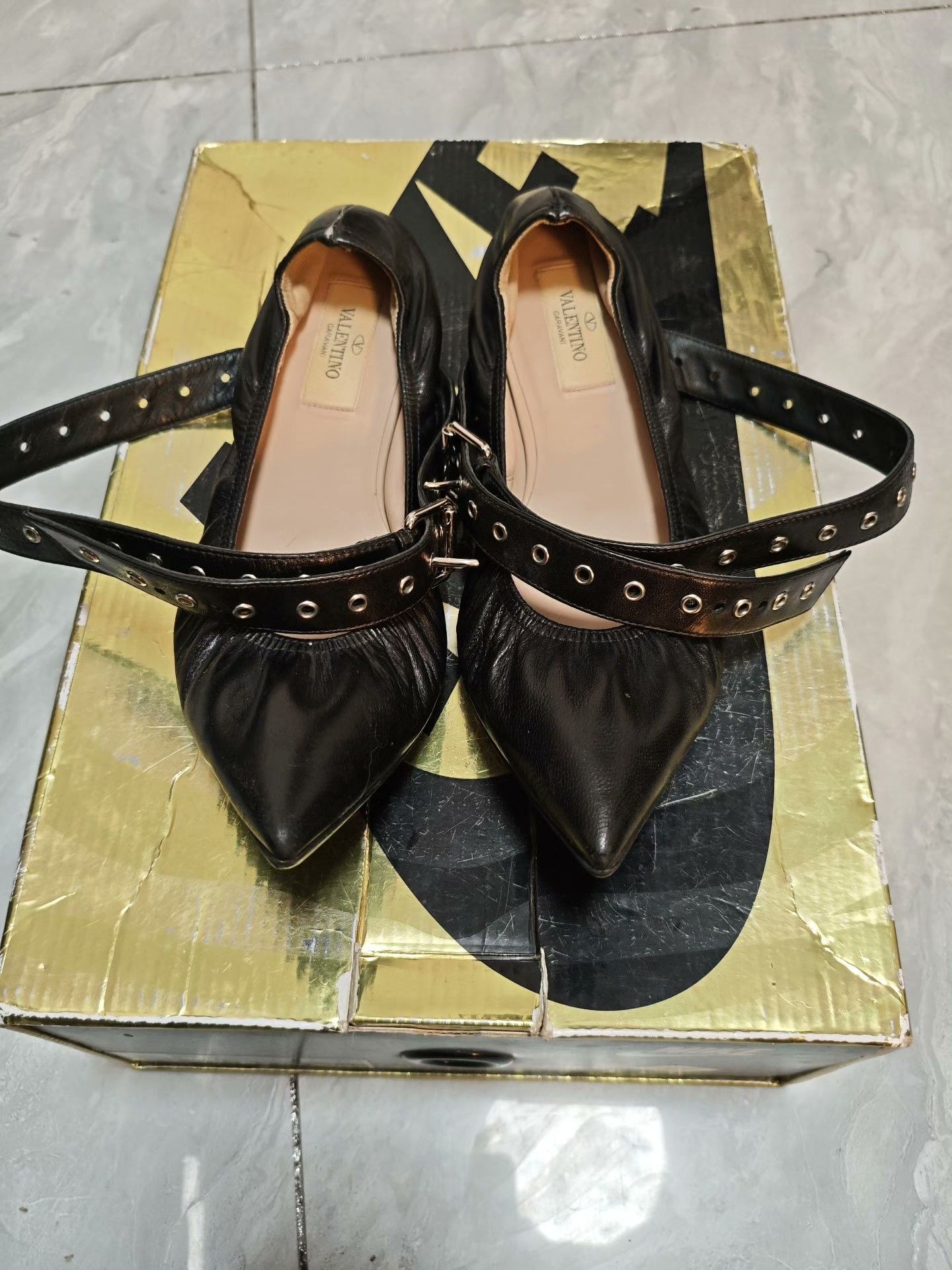Valentino Valentino Leather Black Lowtop Sneakers us_7-5 Women Size US 7.5 / IT 37.5 - 2 Thumbnail