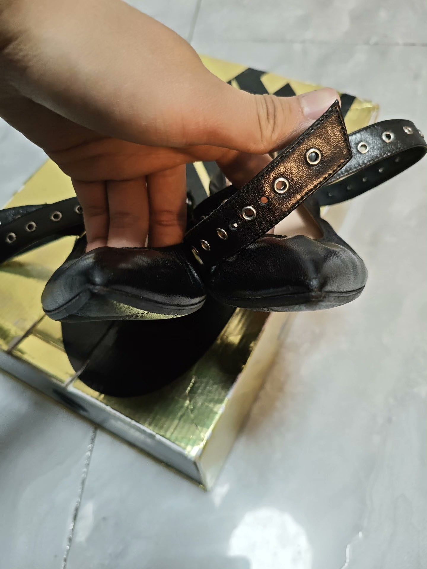 Valentino Valentino Leather Black Lowtop Sneakers us_7-5 Women Size US 7.5 / IT 37.5 - 7 Thumbnail