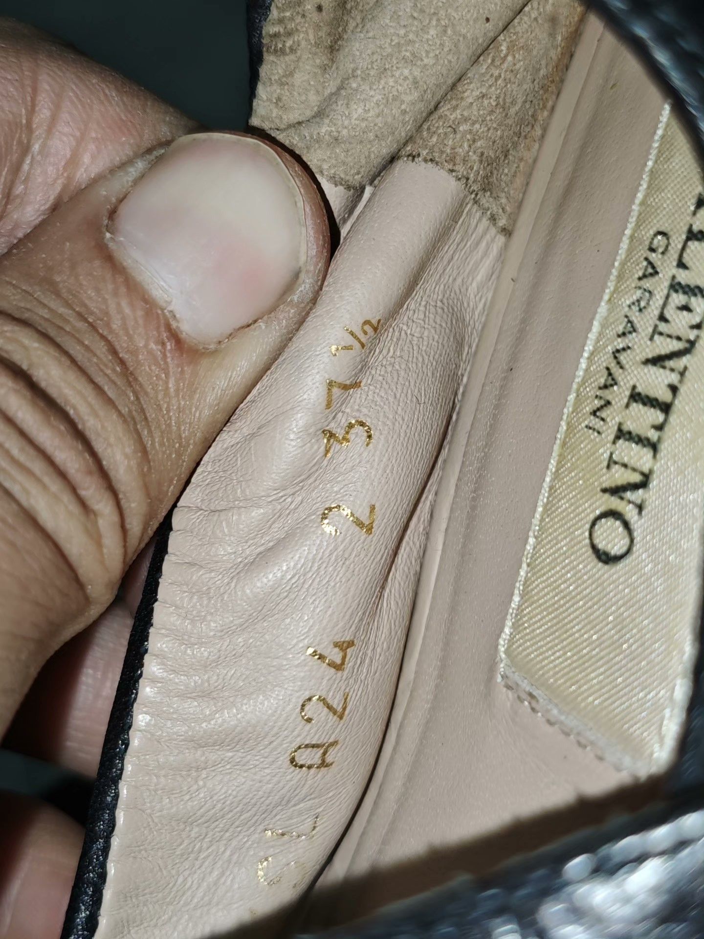 Valentino Valentino Leather Black Lowtop Sneakers us_7-5 Women Size US 7.5 / IT 37.5 - 8 Thumbnail