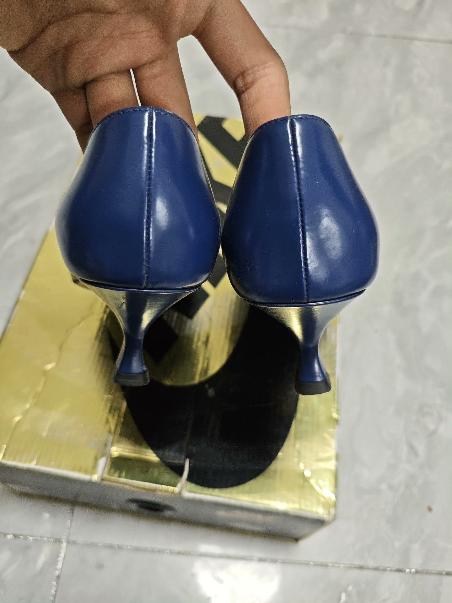 Prada Prada Blue Lowtop Sneakers us_8 Women Size US 8 / IT 38 - 7 Thumbnail