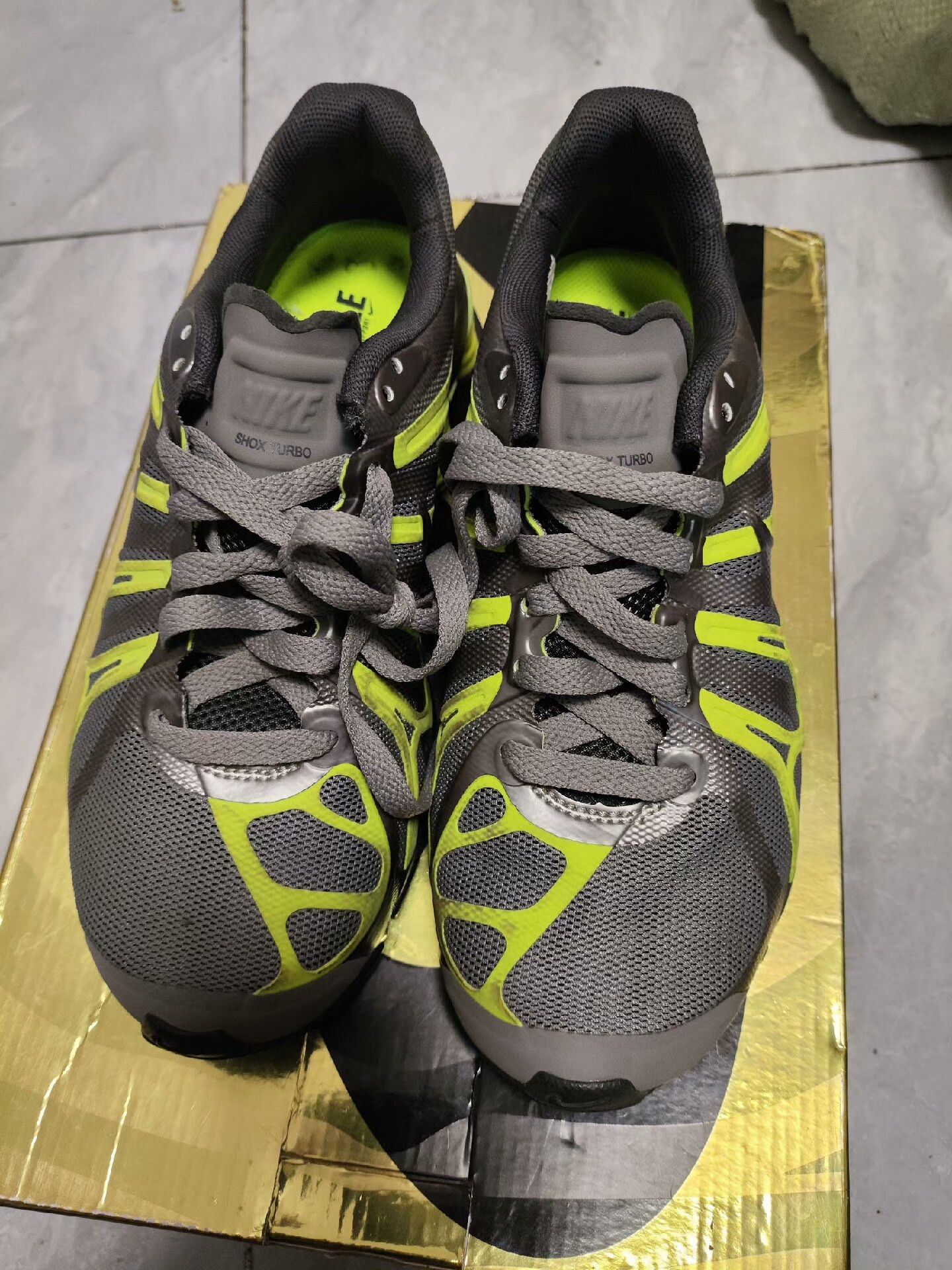 Nike Nike Running Green Lowtop Sneakers 5.5 Men Size US 5.5 / EU 38 - 2 Thumbnail