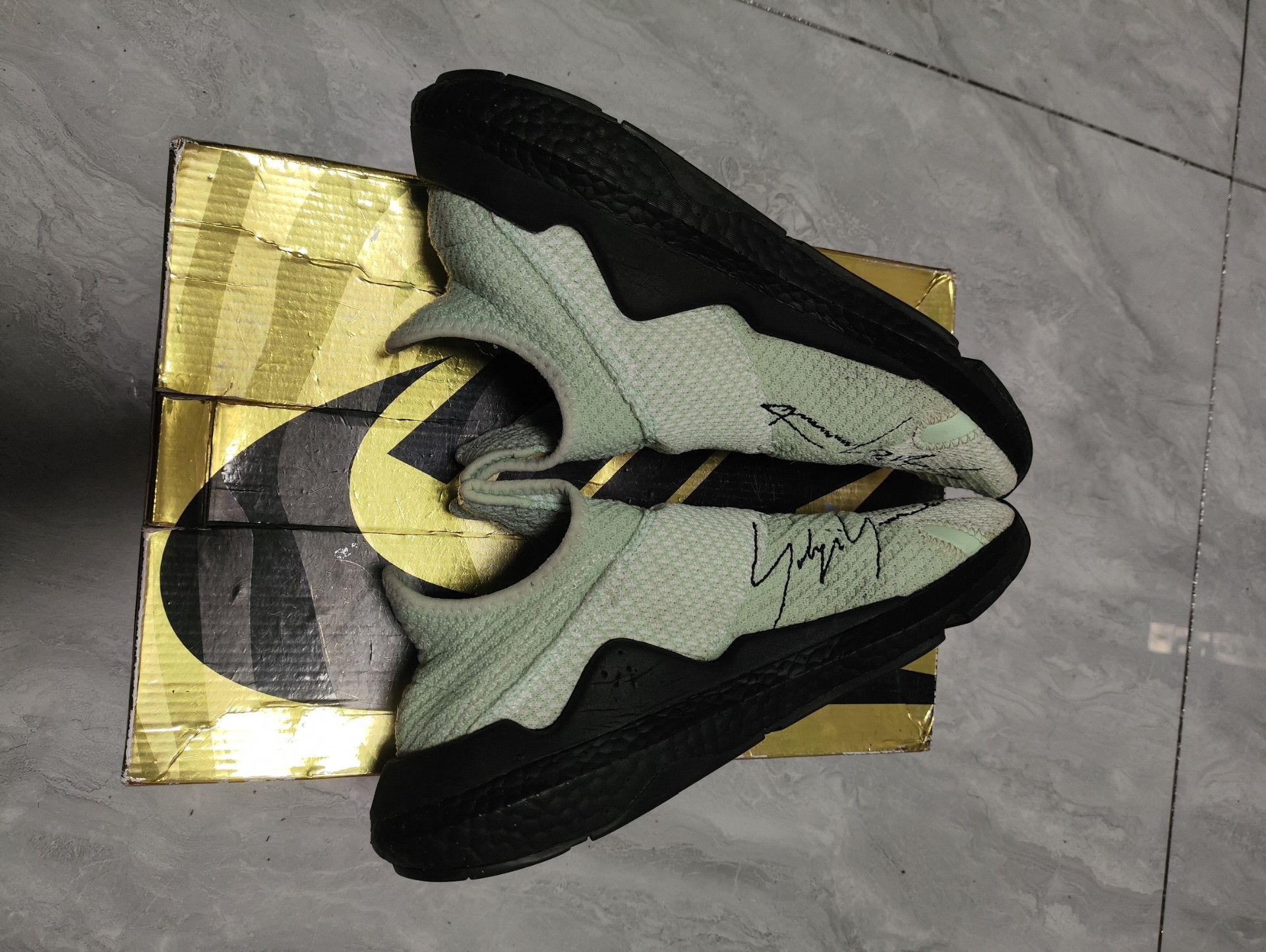 Y-3 Y-3 Casual Green Lowtop Sneakers 10 Men Size US 10 / EU 43 - 4 Thumbnail