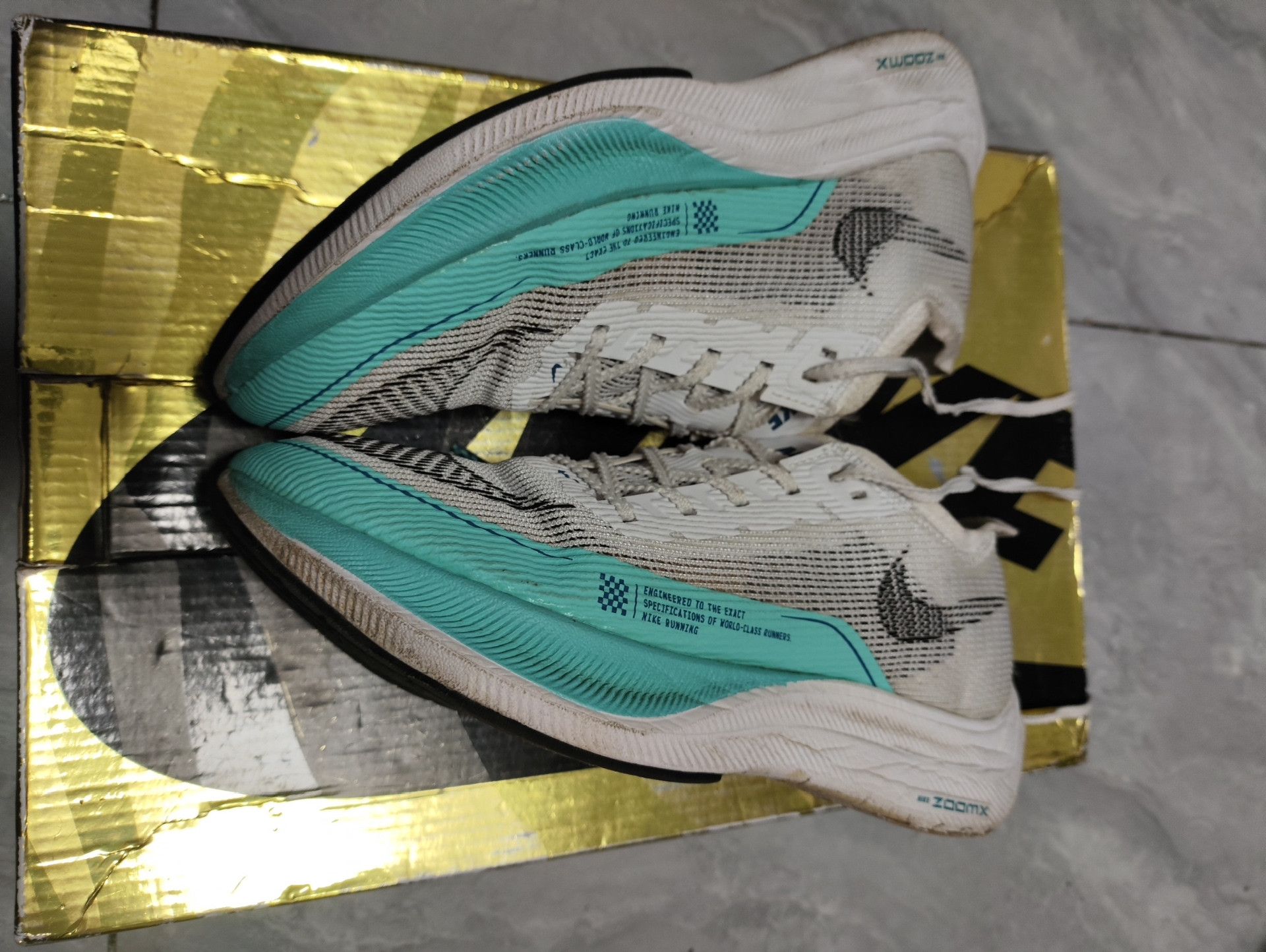 Nike Nike ZOOM White Lowtop Sneakers us_7-5 Women Size US 7.5 / IT 37.5 - 4 Thumbnail