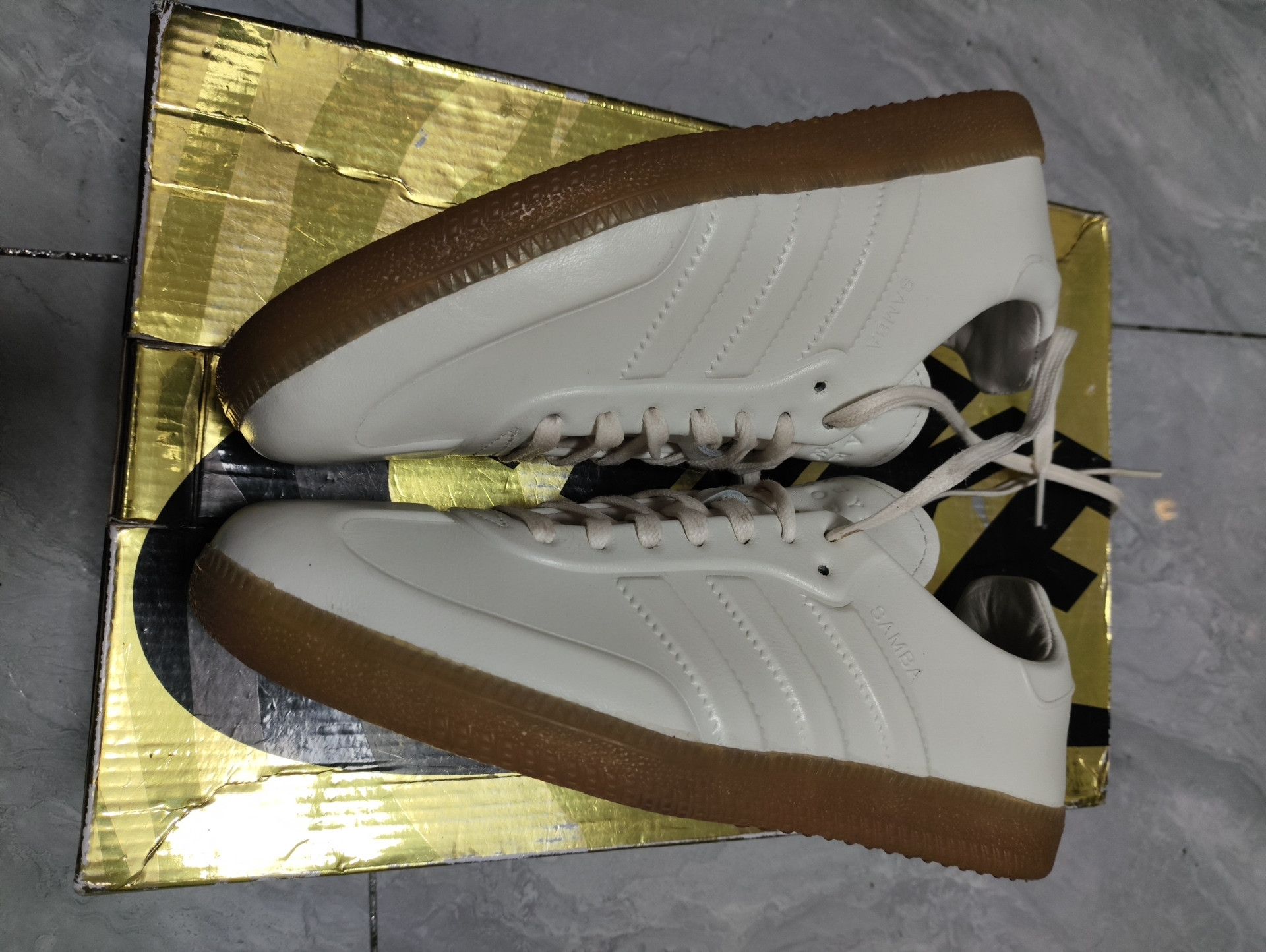Adidas Adidas White Lowtop Sneakers 7 Men Size US 7 / EU 40 - 3 Thumbnail