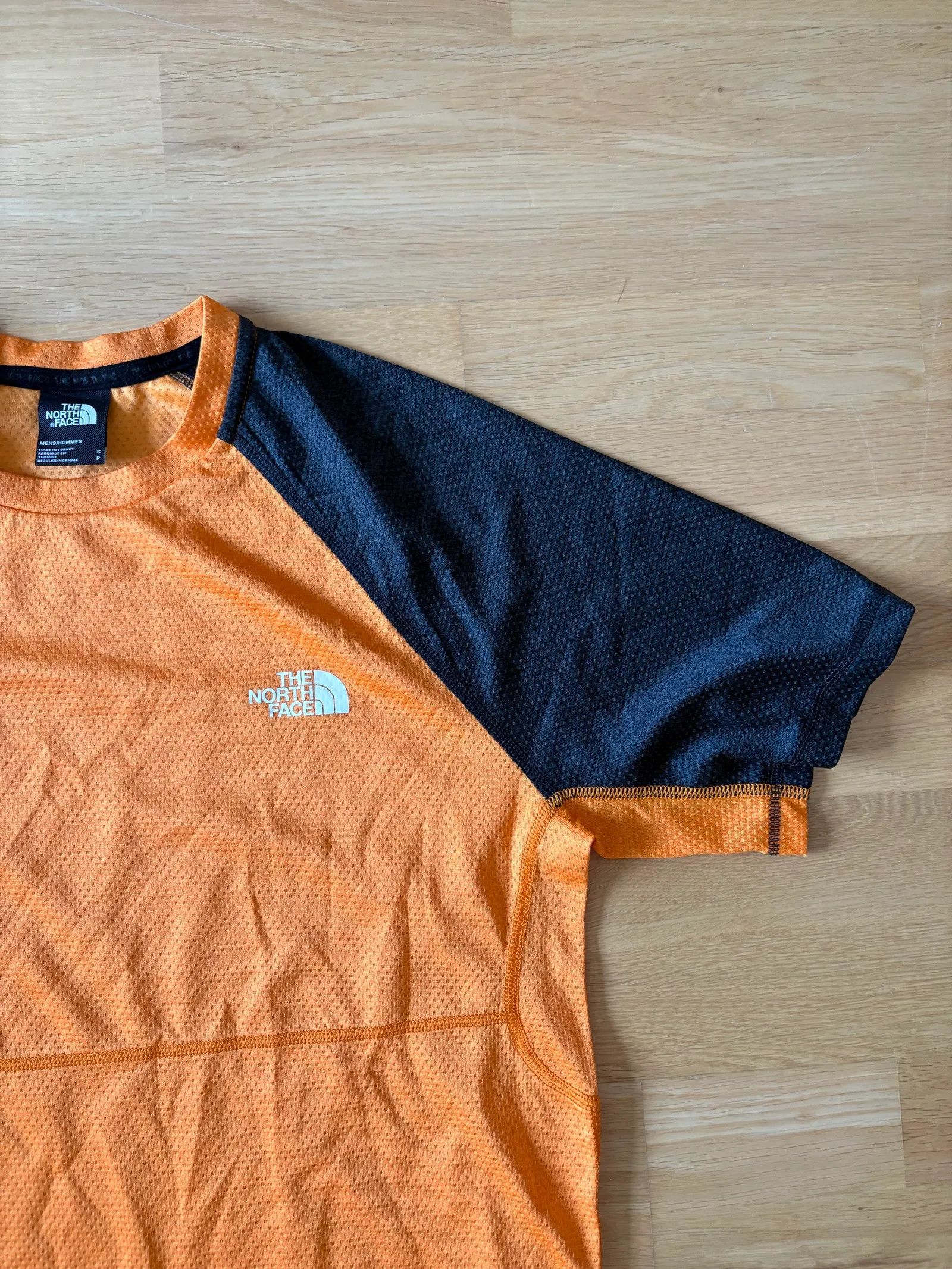 The North Face The North Face Short sleeve mesh tshirt Sweatshirt Size US S / EU 44-46 / 1 - 2 Thumbnail