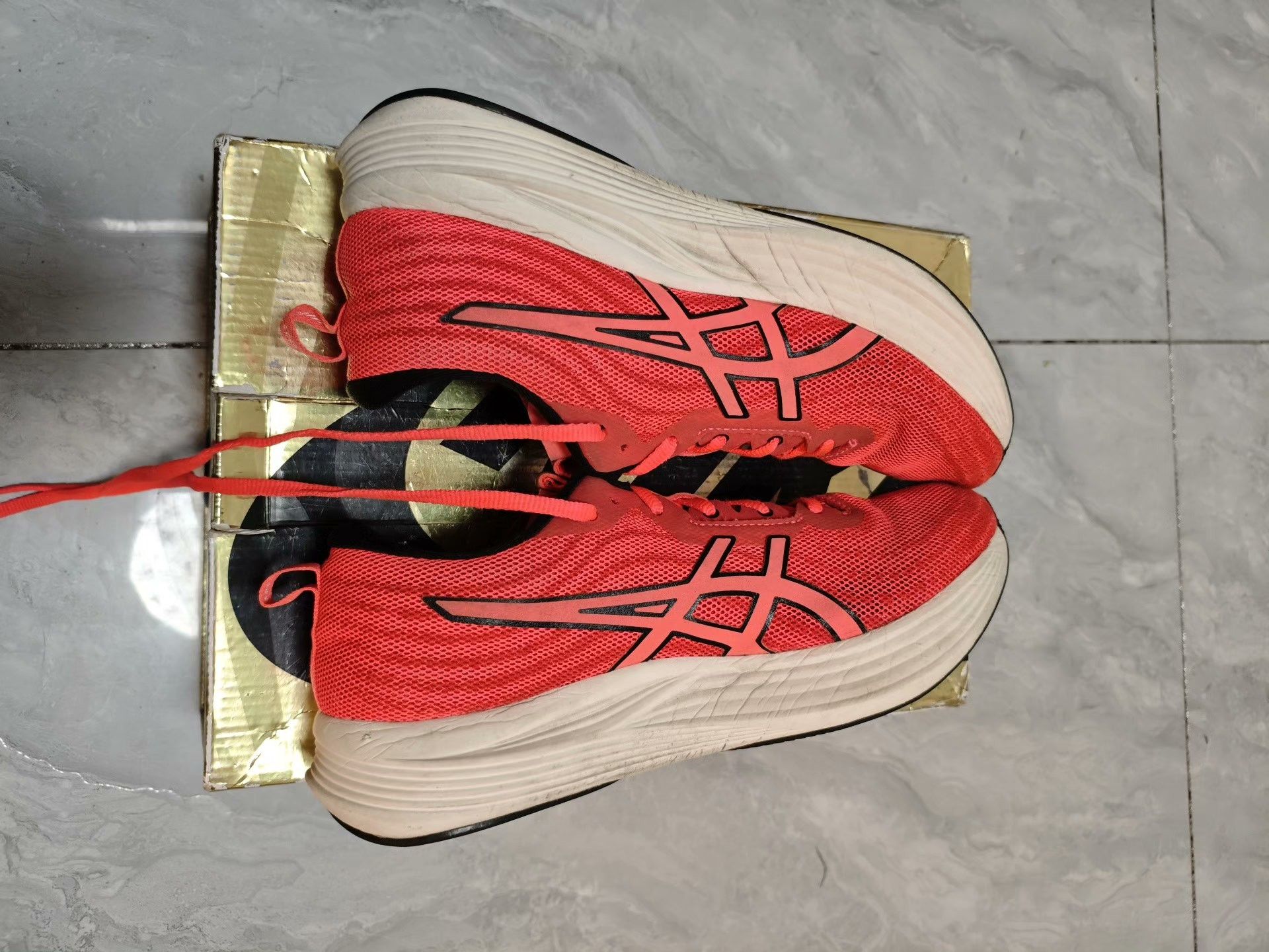 Asics Asics Red Lowtop Sneakers 9 Men Size US 9 / EU 42 - 4 Thumbnail