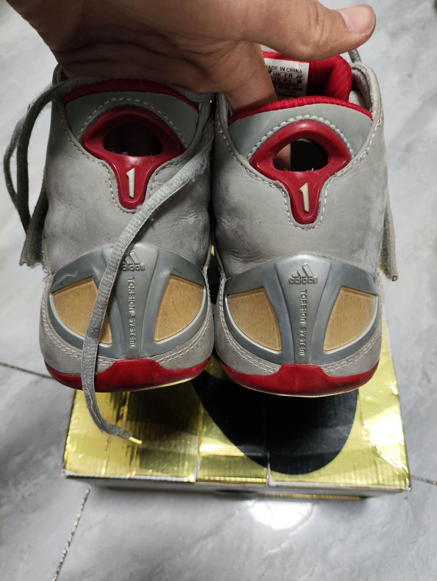 Adidas Adidas Basketball Gray Lowtop Sneakers 10 Men Size US 10 / EU 43 - 7 Thumbnail