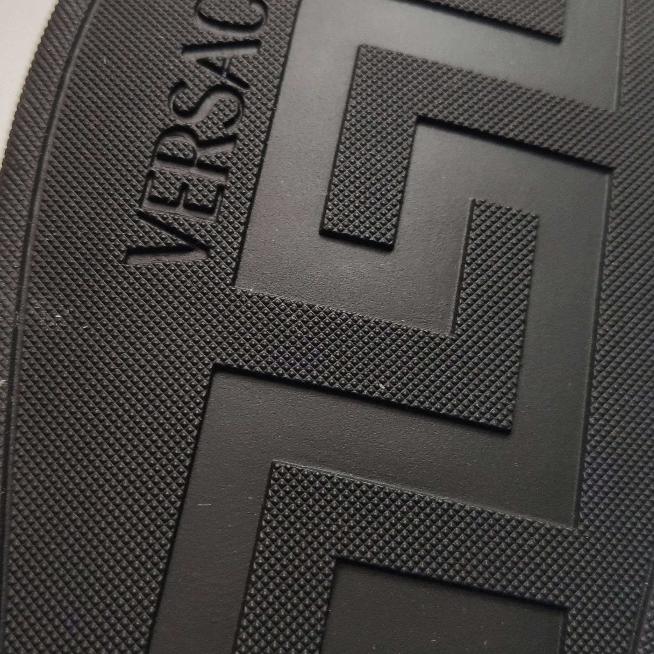 Versace Versace Greca Pattern Sneakers EU 40 Size US 7 / EU 40 - 8 Thumbnail
