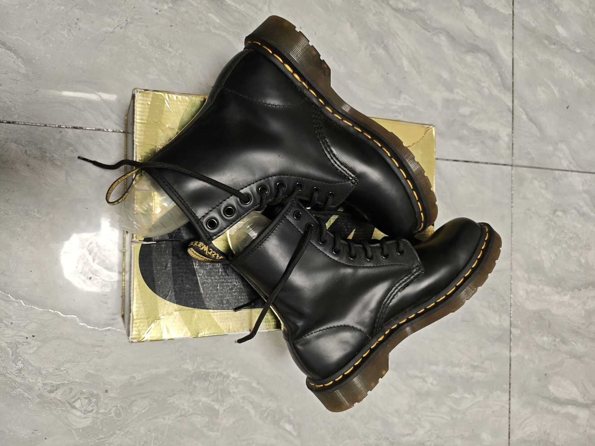 Dr. Martens Dr. Martens Casual Black Boots us_7 Women Size US 7 / IT 37 - 4 Thumbnail