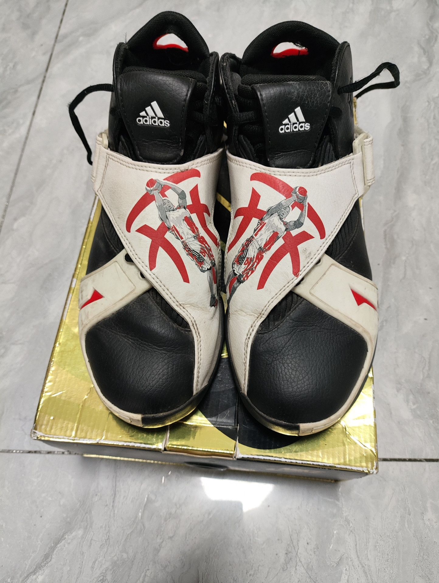 Adidas Adidas Leather Black Lowtop Sneakers 9 Men Size US 9 / EU 42 - 2 Thumbnail