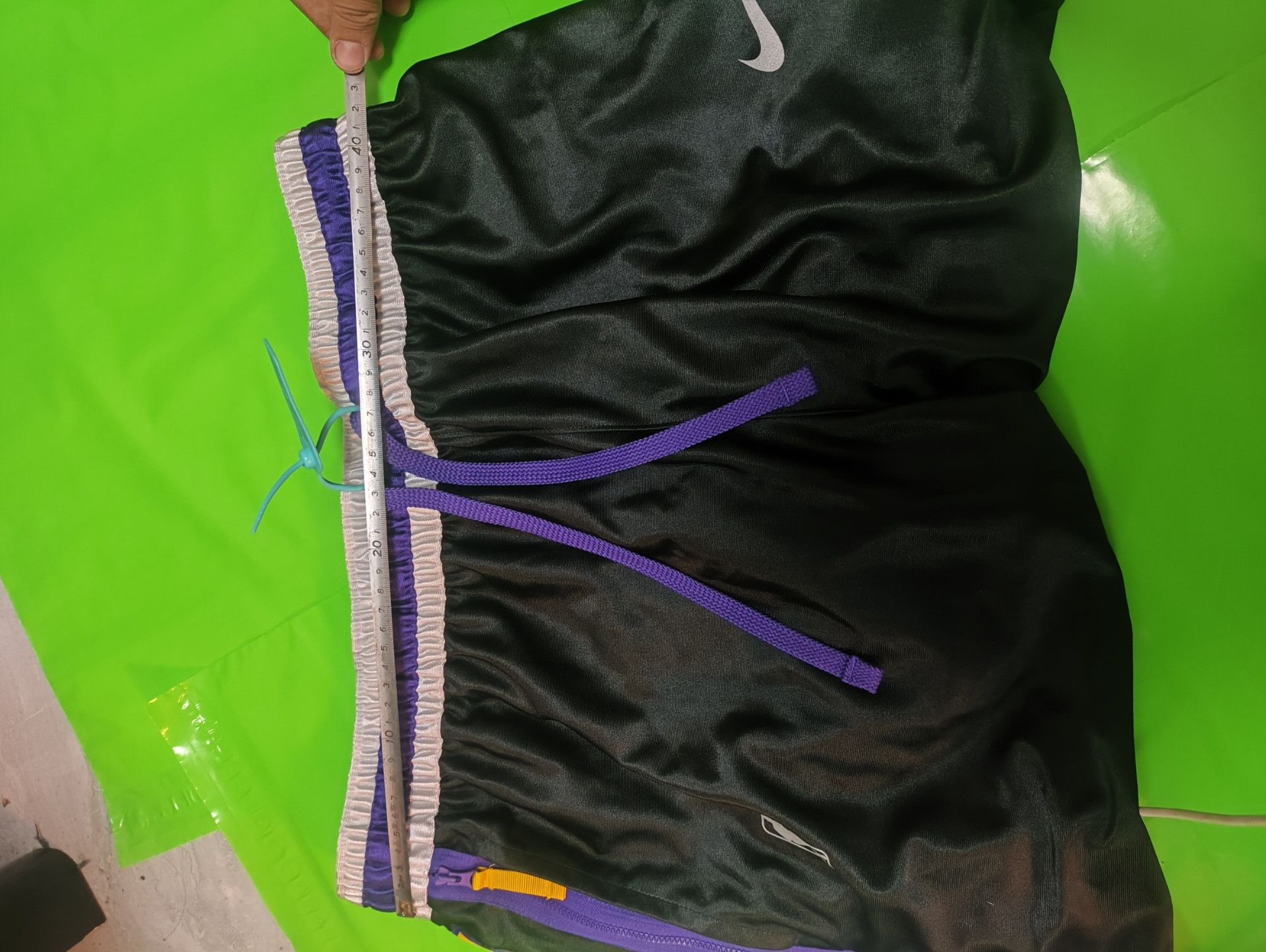 Nike Nike Training Purple Shorts 40 Men Size US 40 / EU 56 - 5 Thumbnail