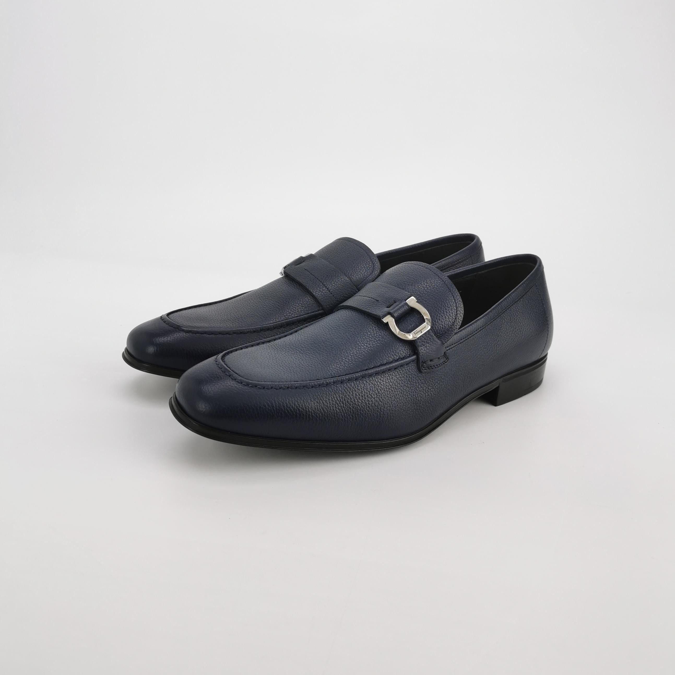 Salvatore Ferragamo Salvatore Ferragamo Gancini Leather Loafers EU 41.5 Size US 8 / EU 41 - 3 Thumbnail