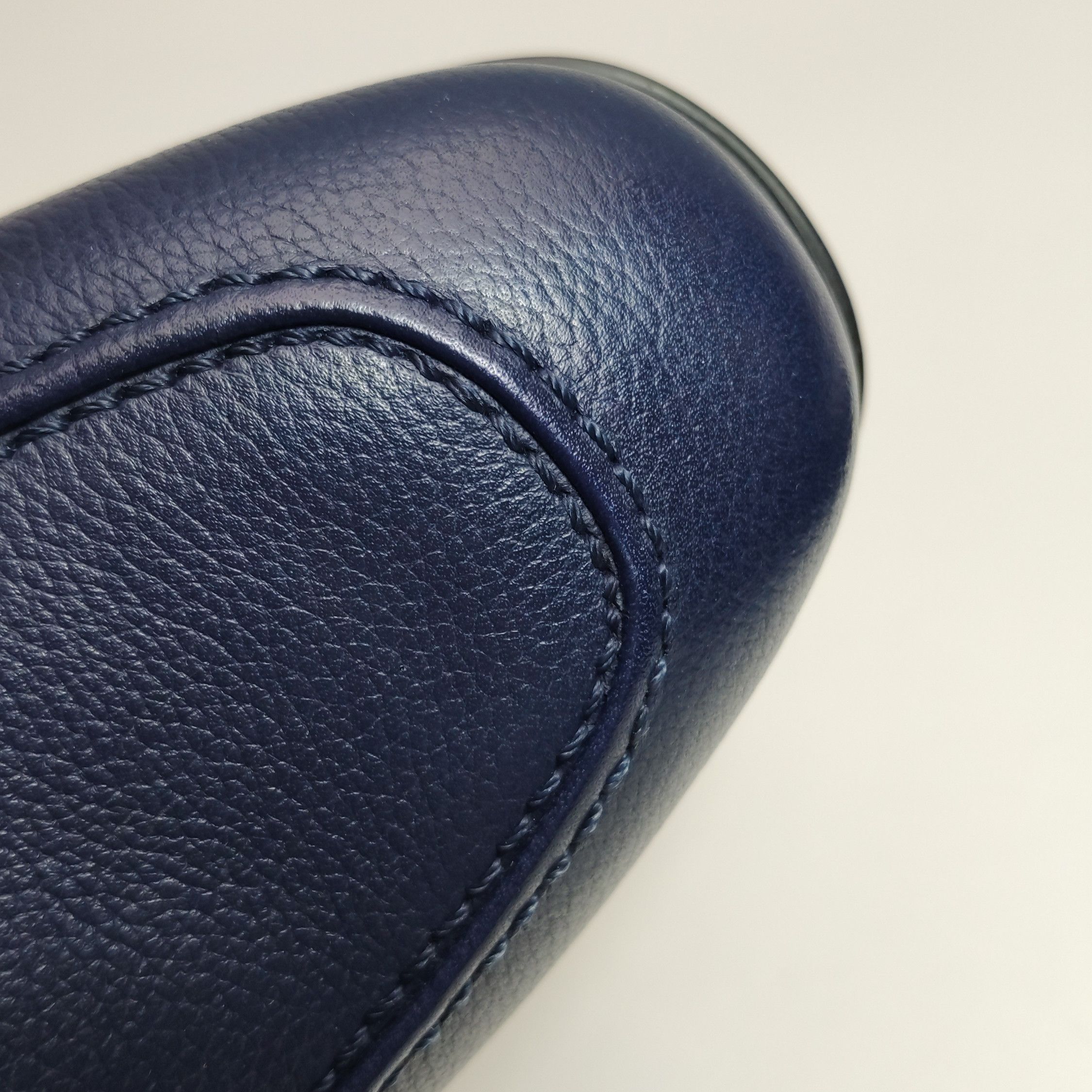 Salvatore Ferragamo Salvatore Ferragamo Gancini Leather Loafers EU 41.5 Size US 8 / EU 41 - 7 Thumbnail