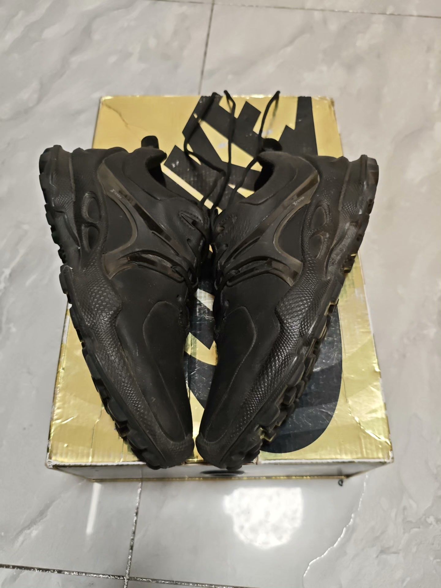 Ecco ECCO Black Lowtop Sneakers us_8 Women Size US 8 / IT 38 - 3 Thumbnail
