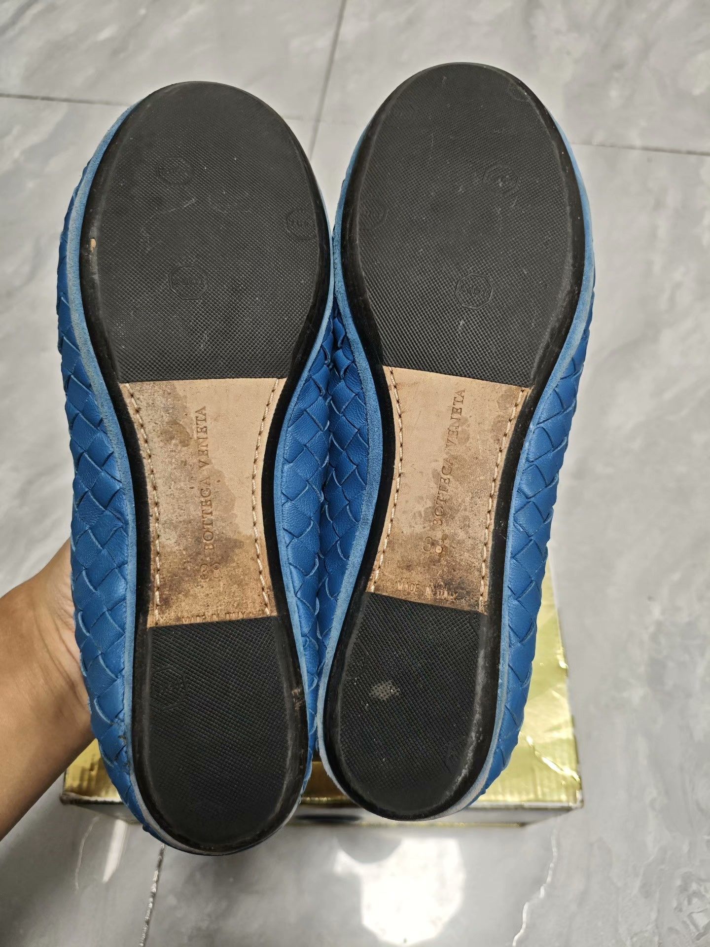 Bottega Veneta Bottega Veneta Casual Blue Lowtop Sneakers us_8 Women Size US 8 / IT 38 - 6 Thumbnail