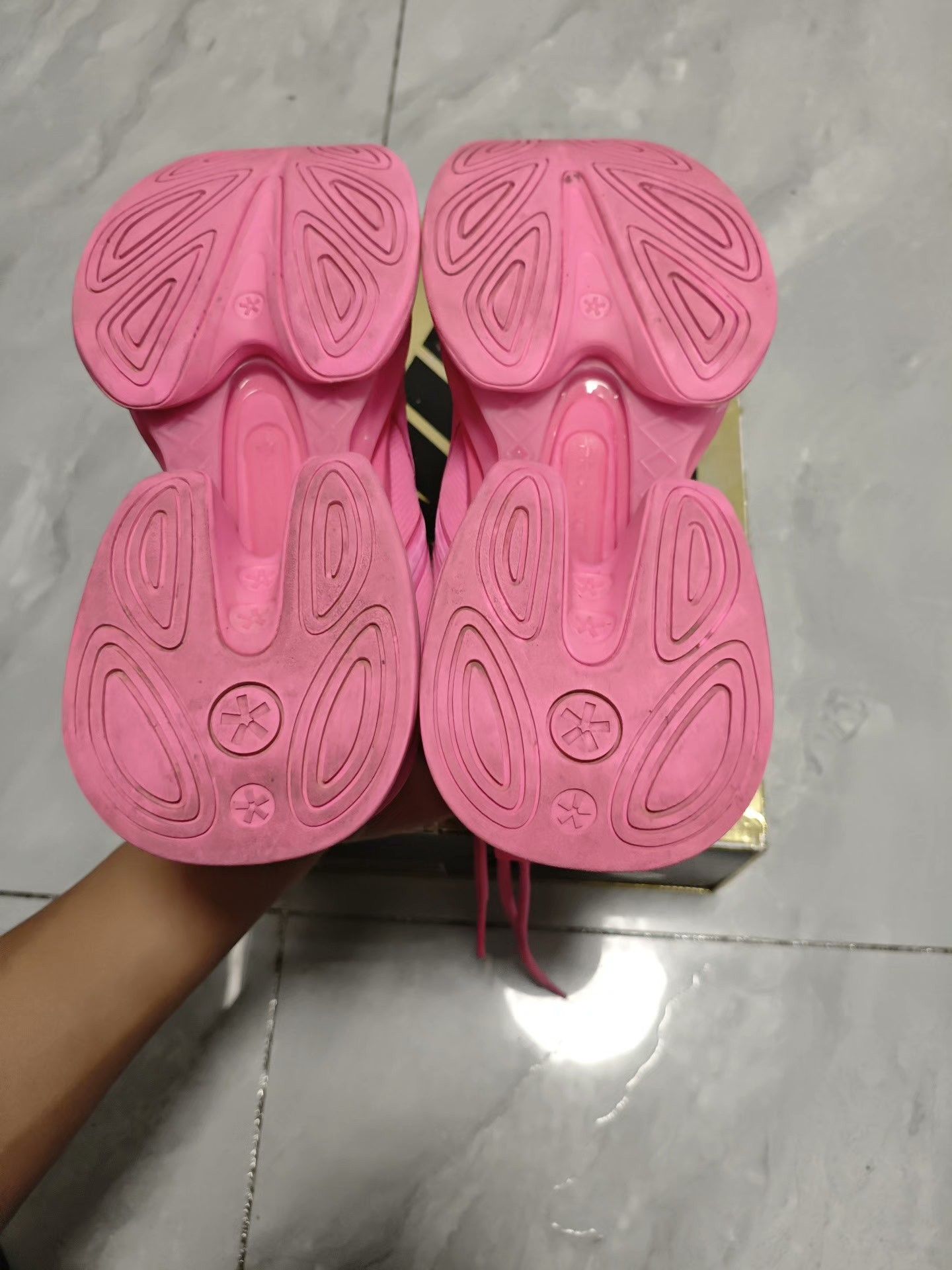 Li-Ning Li-Ning Pink Lowtop Sneakers us_6 Women Size US 6 / IT 36 - 6 Thumbnail