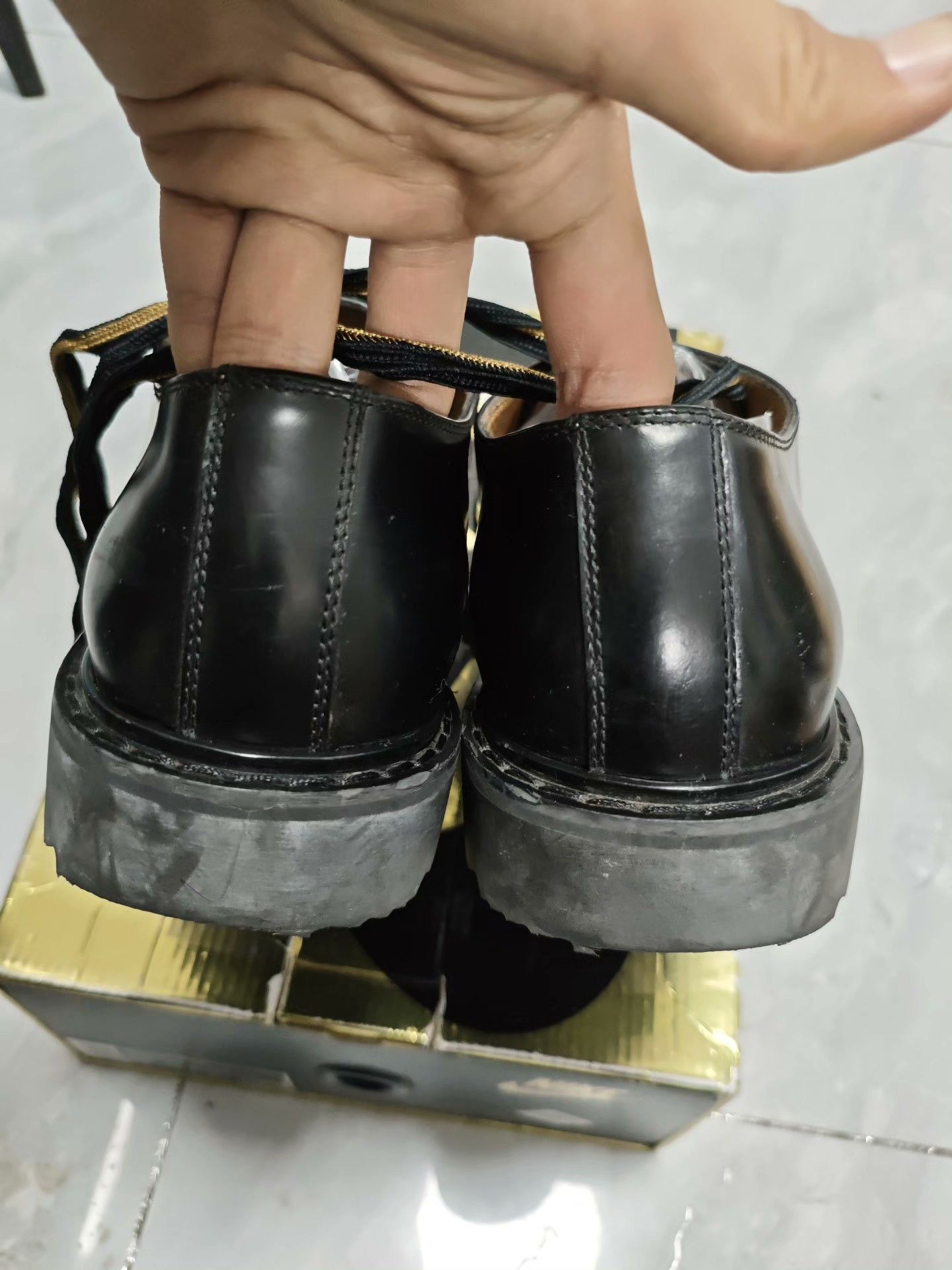 Marc Jacobs Marc Jacobs Formal Lowtop Sneakers 7 Men Size US 7 / EU 40 - 7 Thumbnail