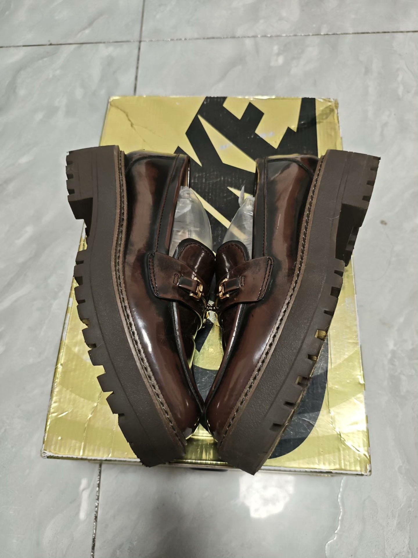 Sam Edelman Sam Edelman Metallic Gold Lowtop Sneakers us_6-5 Women Size US 6.5 / IT 36.5 - 3 Thumbnail