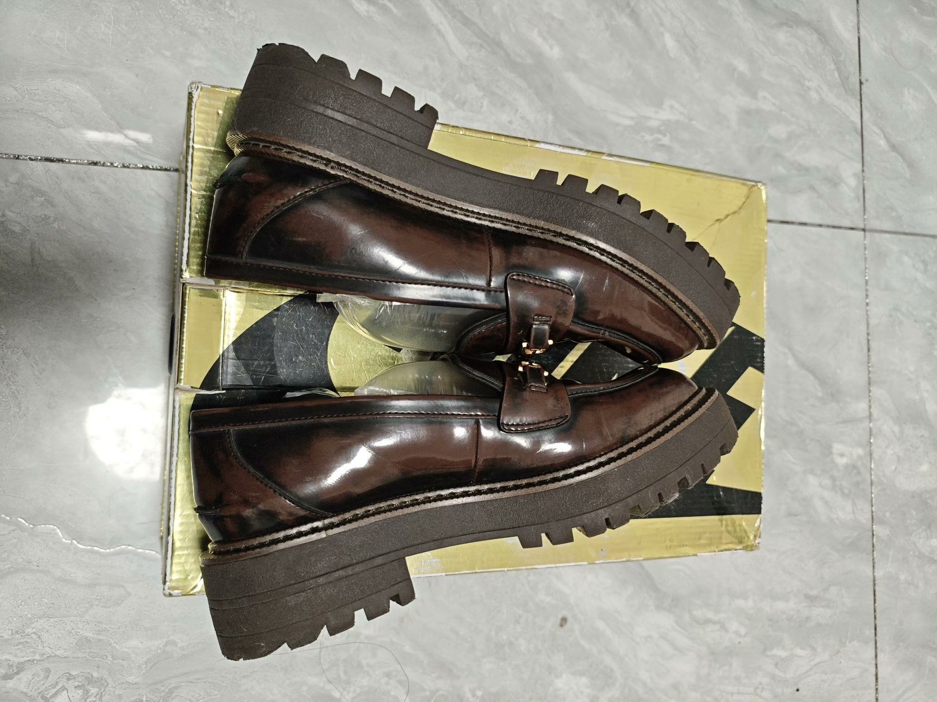 Sam Edelman Sam Edelman Metallic Gold Lowtop Sneakers us_6-5 Women Size US 6.5 / IT 36.5 - 4 Thumbnail
