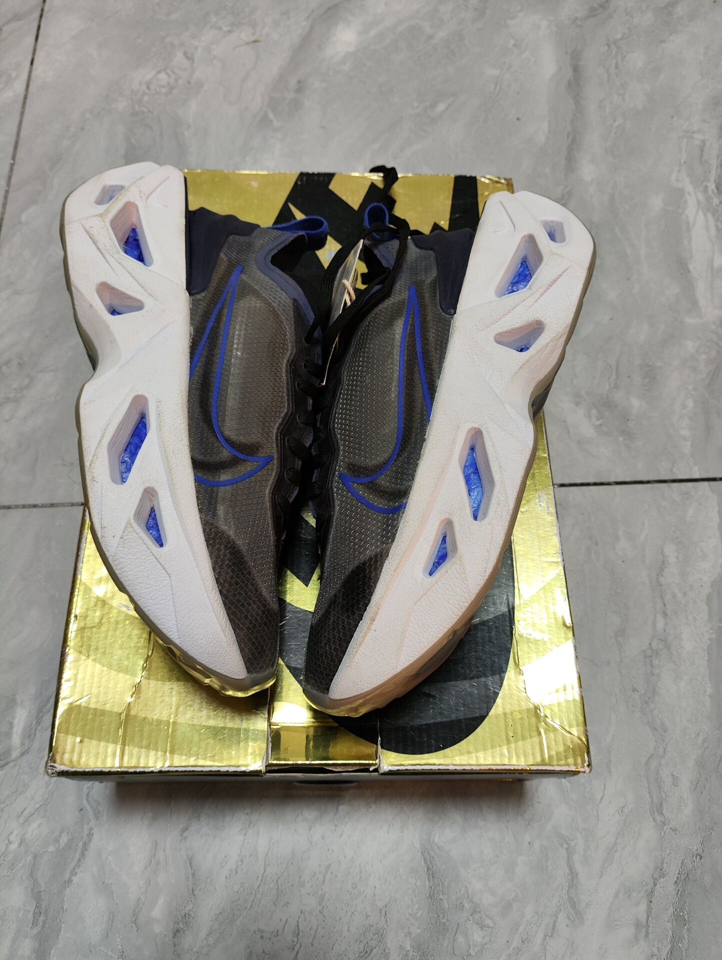 Nike Nike ZOOM Blue Lowtop Sneakers us_7-5 Women Size US 7.5 / IT 37.5 - 3 Thumbnail