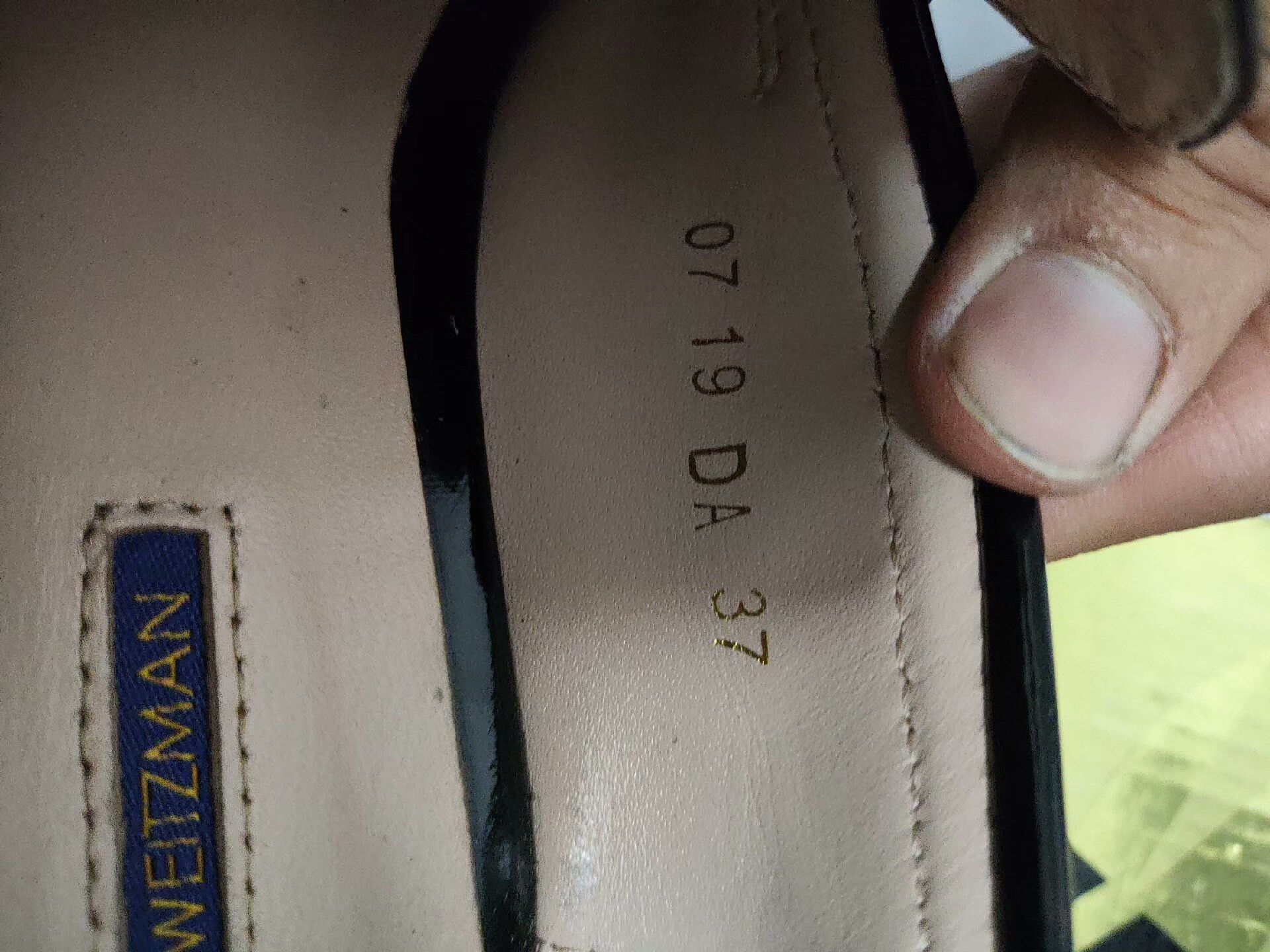Stuart Weitzman Stuart Weitzman Patent Lowtop Sneakers us_7 Women Size US 7 / IT 37 - 6 Thumbnail