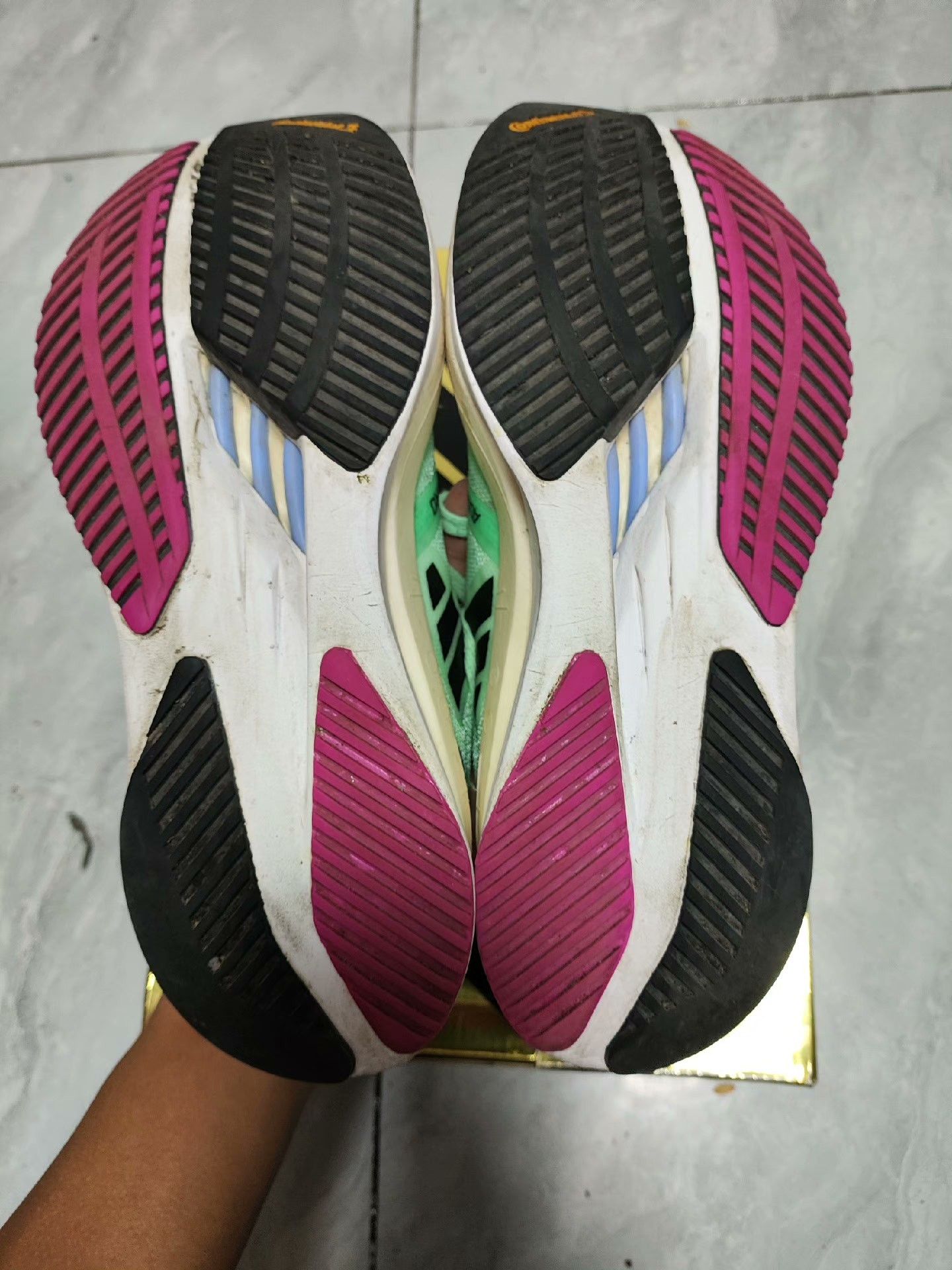 Adidas Adidas Breathable Green Lowtop Sneakers us_7-5 Women Size US 7.5 / IT 37.5 - 5 Thumbnail