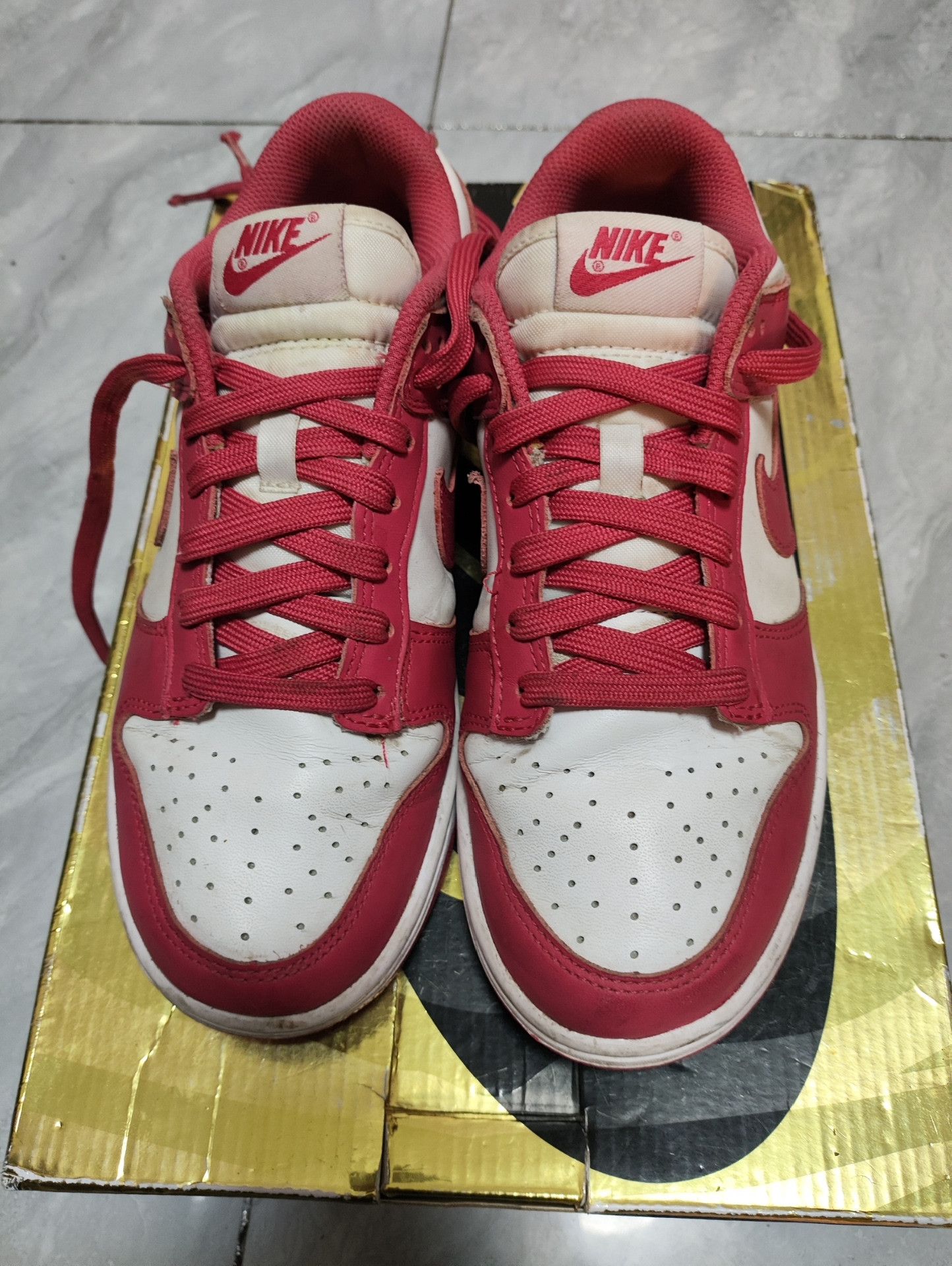 Nike Nike DUNK Pink Lowtop Sneakers 6 Men Size US 6 / EU 39 - 2 Thumbnail