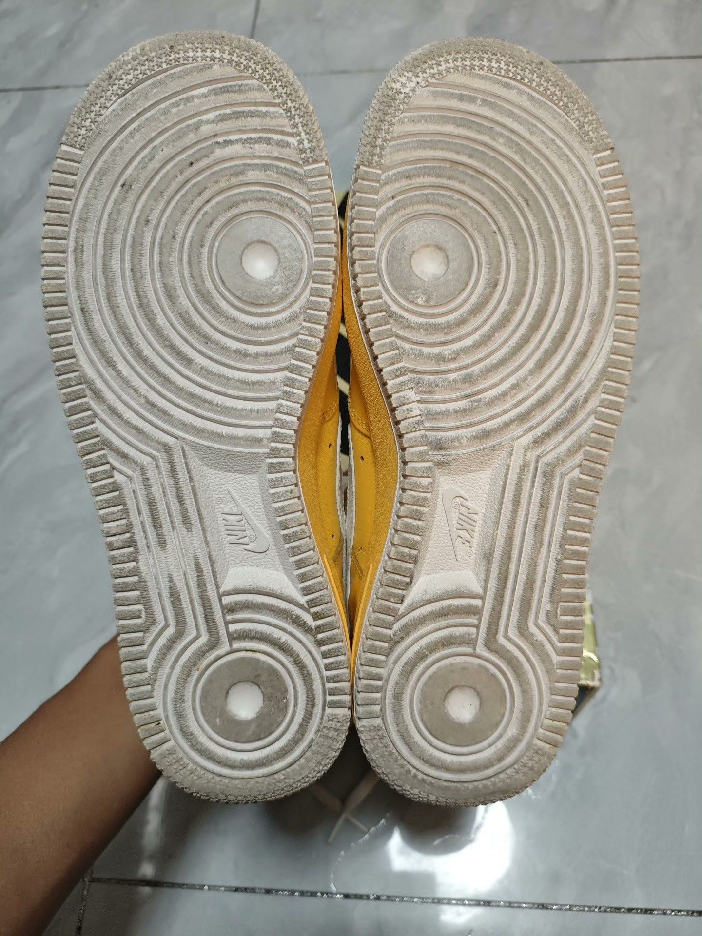 Nike Nike Limited Lowtop Sneakers 5.5 Men Size US 5.5 / EU 38 - 5 Thumbnail