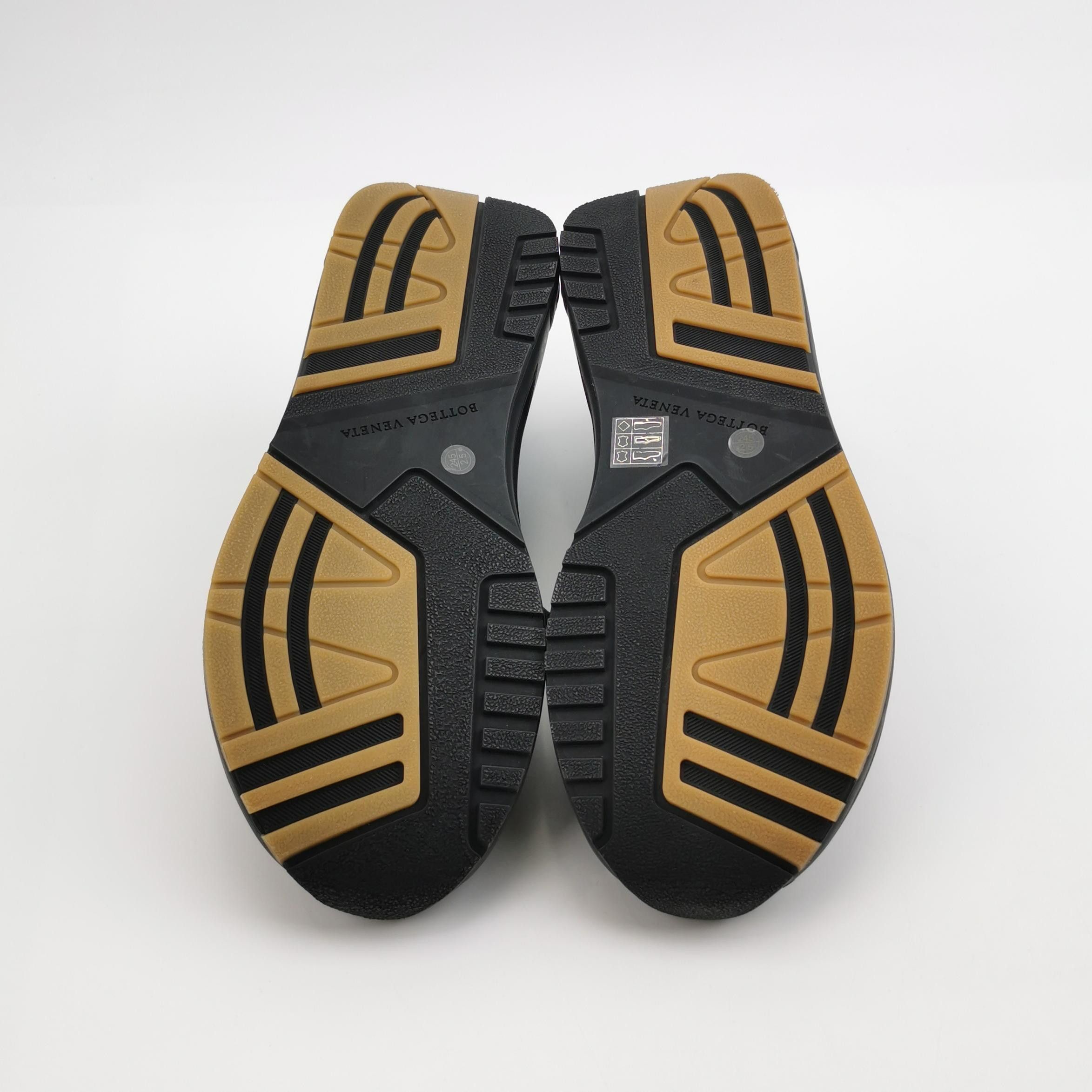 Bottega Veneta Bottega Veneta Leather Speedster Sneakers Size 39 Size US 6 / EU 39 - 6 Thumbnail