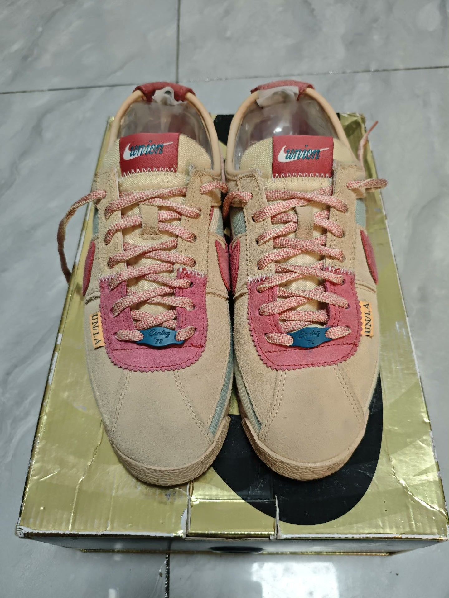 Nike Nike Pink Lowtop Sneakers 6 Men Size US 6 / EU 39 - 2 Thumbnail