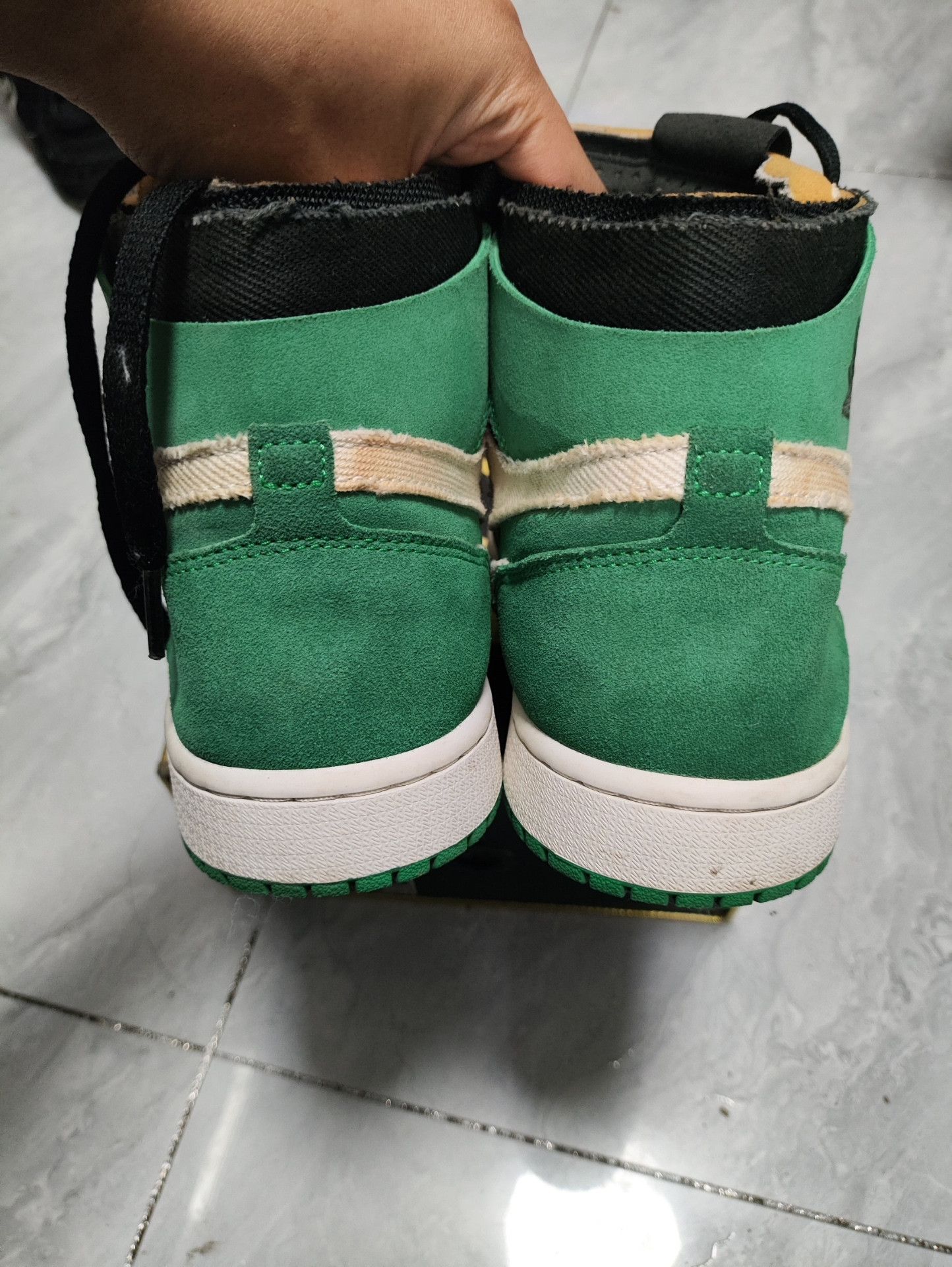 Jordan Brand Jordan Brand ZOOM Green Lowtop Sneakers 8 Men Size US 8 / EU 41 - 7 Thumbnail